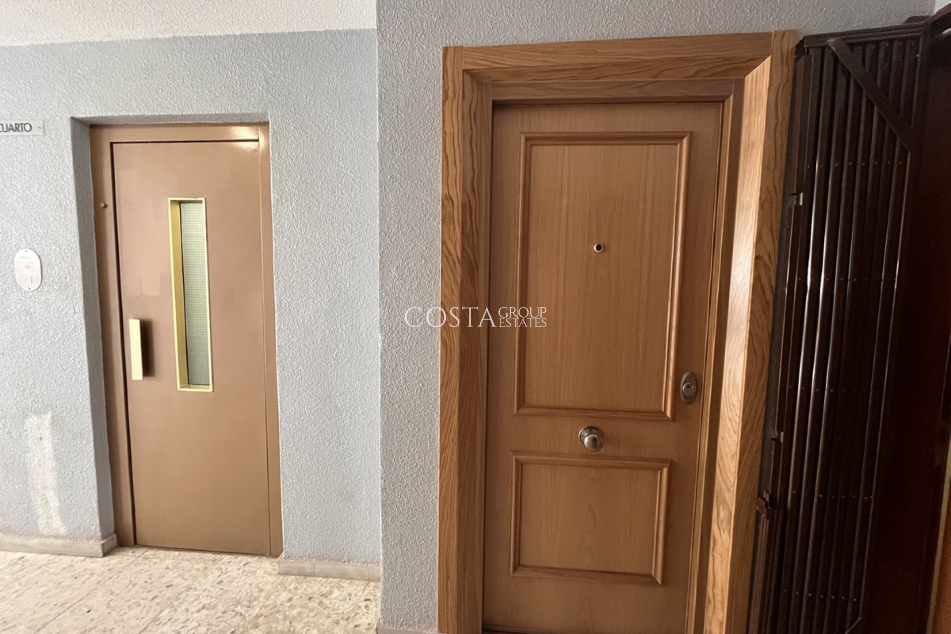 Wiederverkauf - Apartments -
Torrevieja - Torrevieja Centro