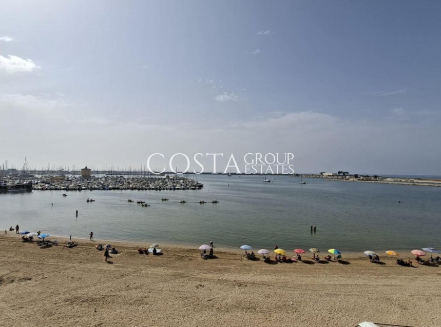 Wiederverkauf - Apartments -
Torrevieja - Torrevieja Centro