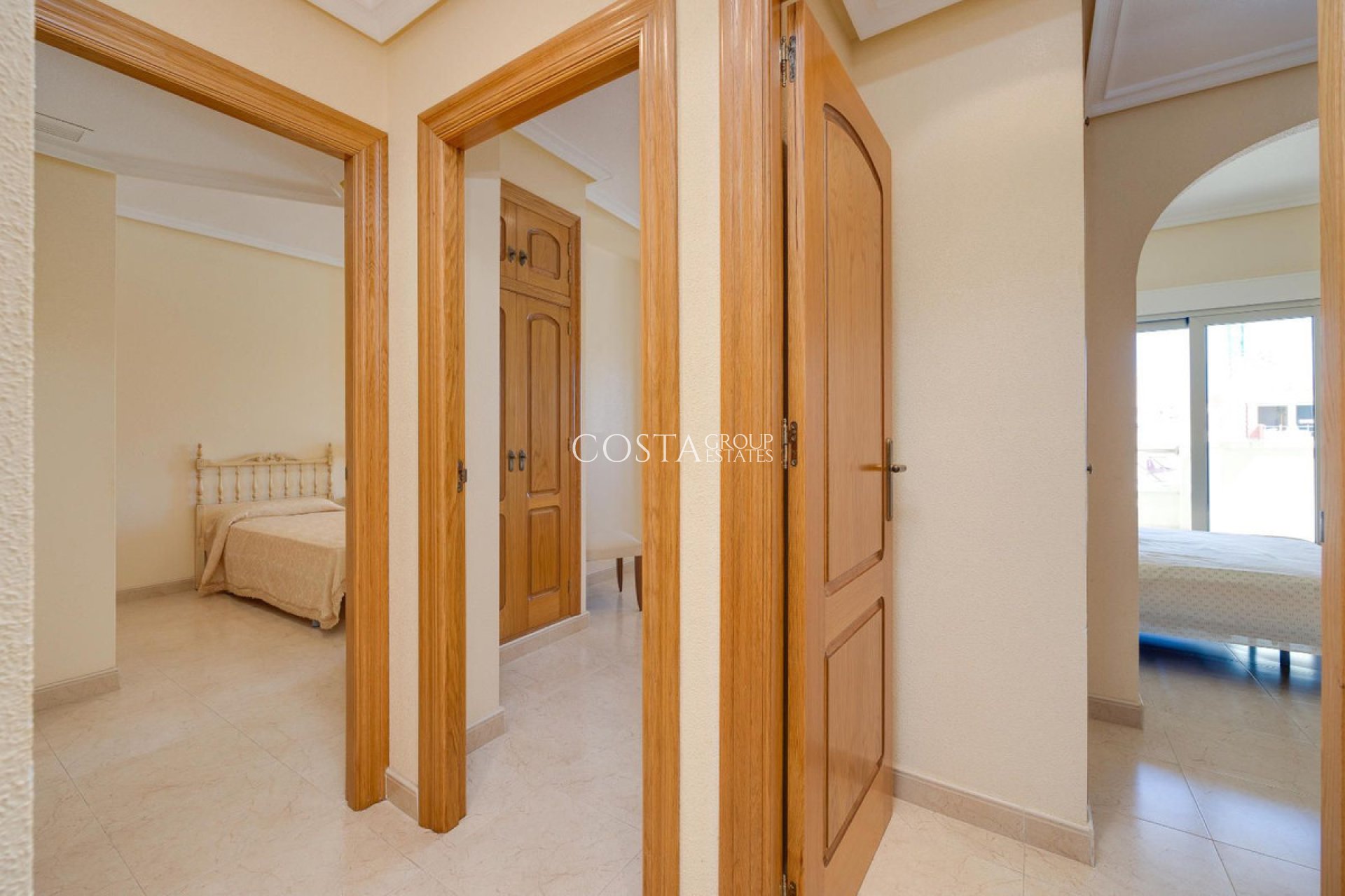 Wiederverkauf - Apartments -
Torrevieja - Torrevieja Centro