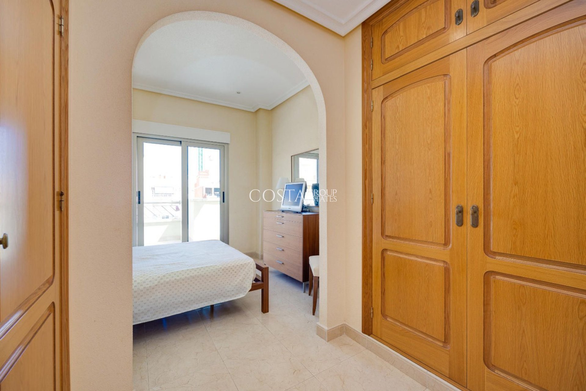 Wiederverkauf - Apartments -
Torrevieja - Torrevieja Centro