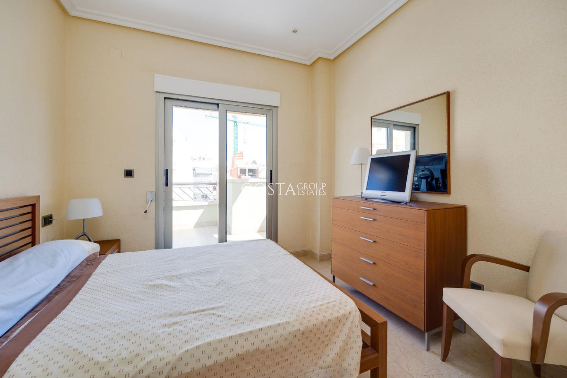 Wiederverkauf - Apartments -
Torrevieja - Torrevieja Centro