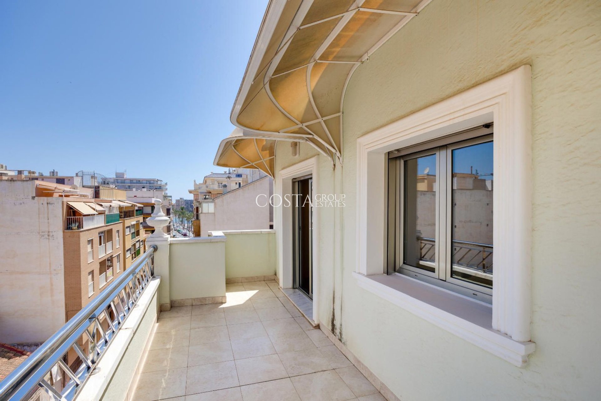 Wiederverkauf - Apartments -
Torrevieja - Torrevieja Centro