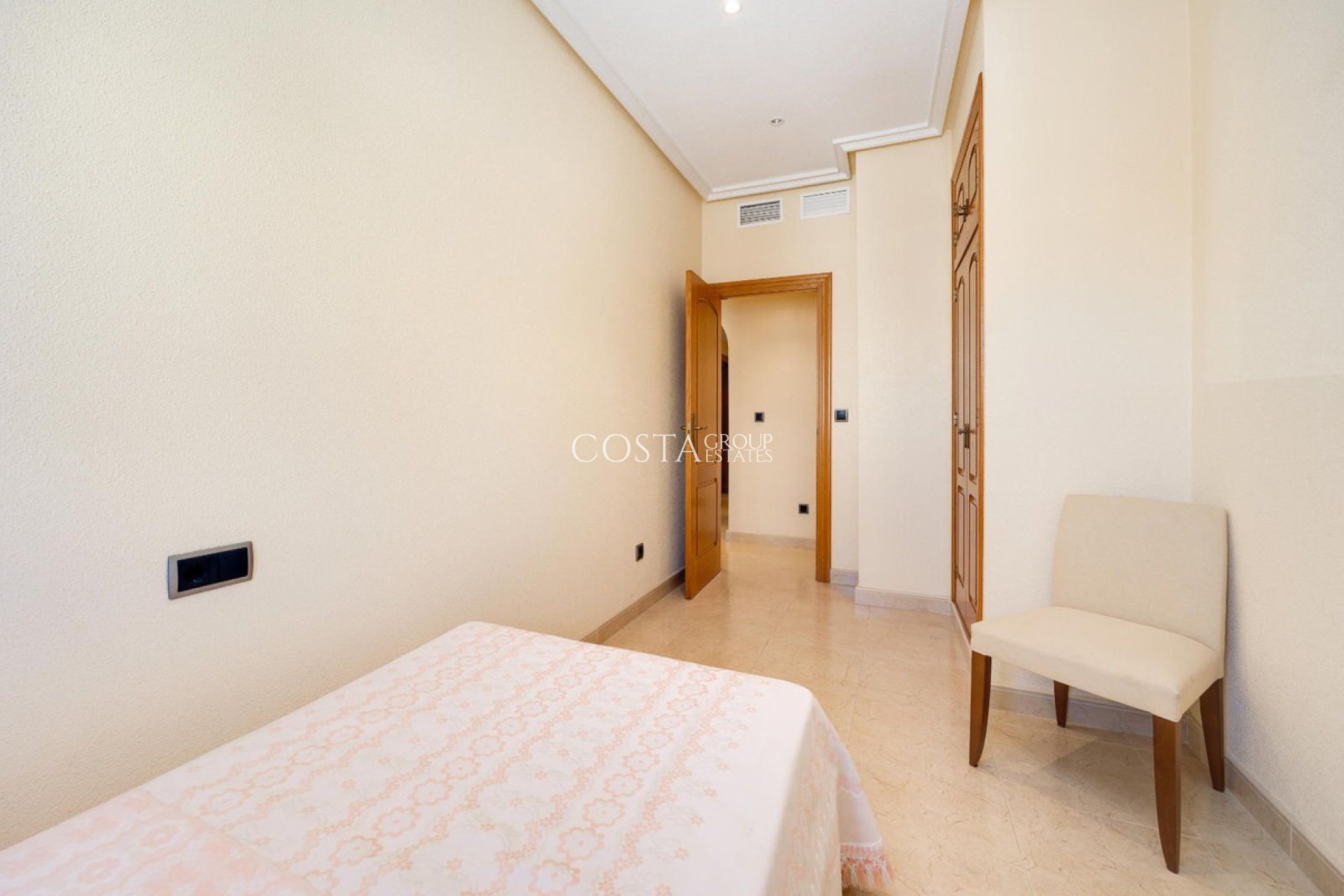 Wiederverkauf - Apartments -
Torrevieja - Torrevieja Centro