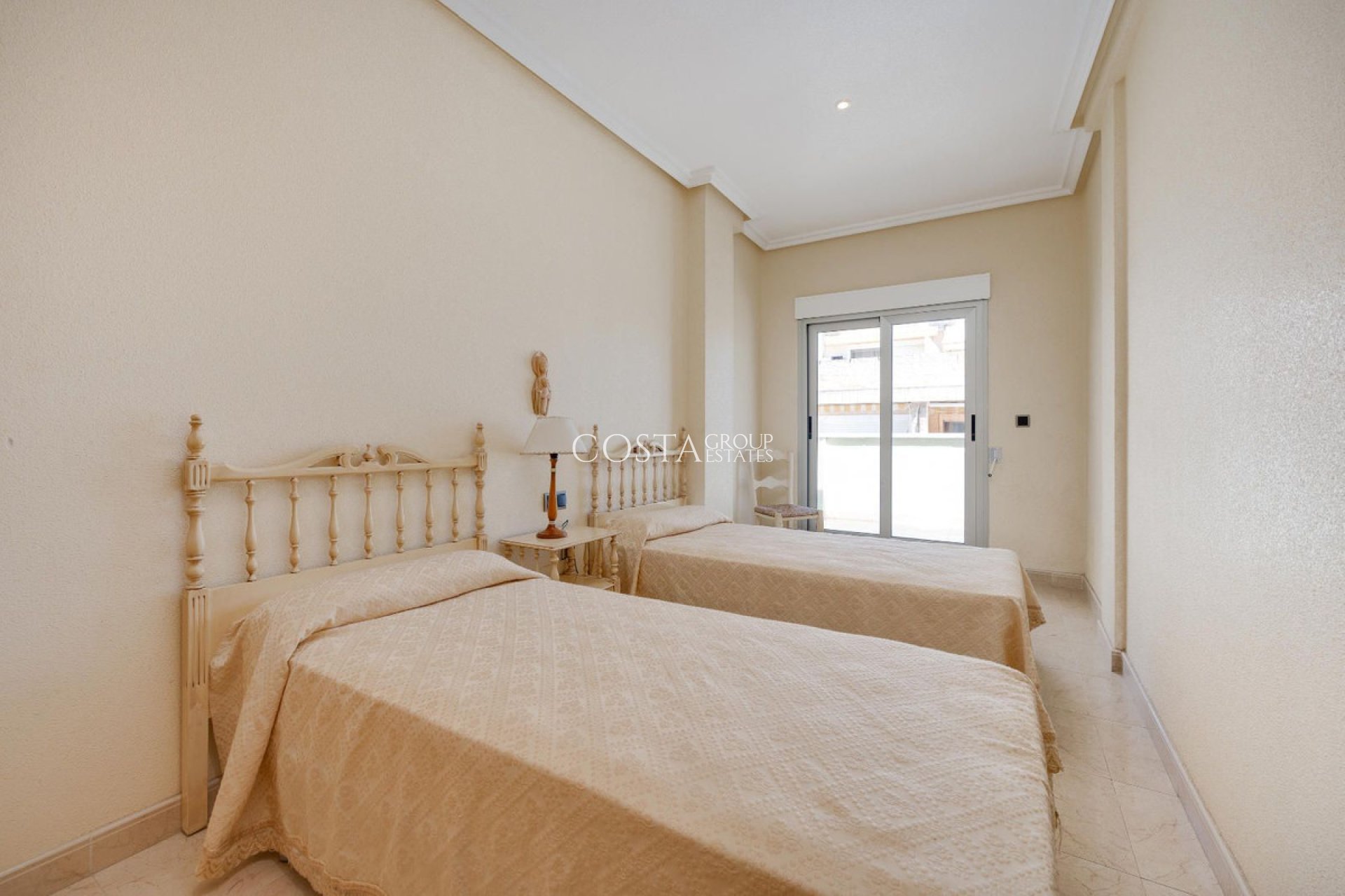 Wiederverkauf - Apartments -
Torrevieja - Torrevieja Centro