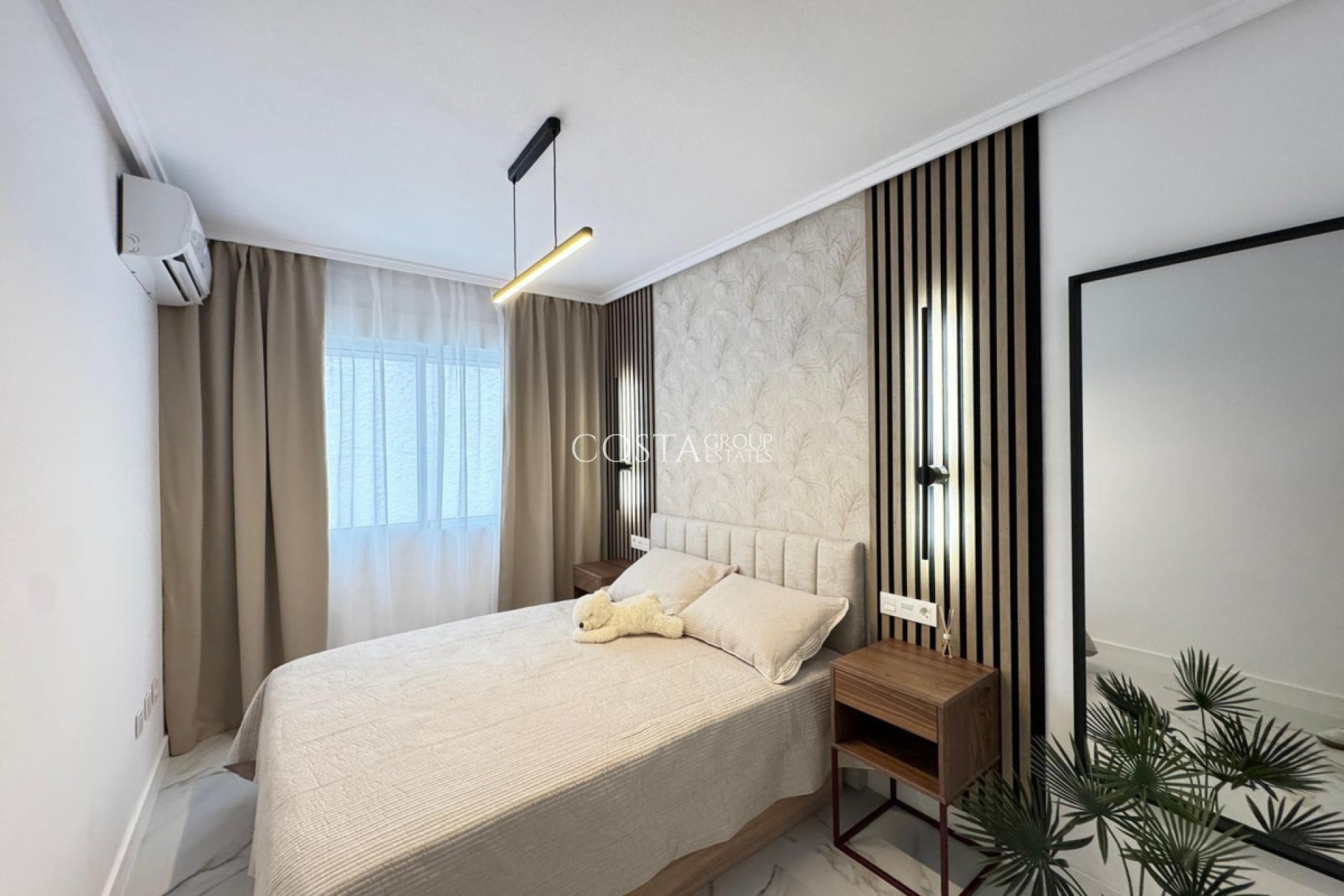 Wiederverkauf - Apartments -
Torrevieja - Torrevieja Centro