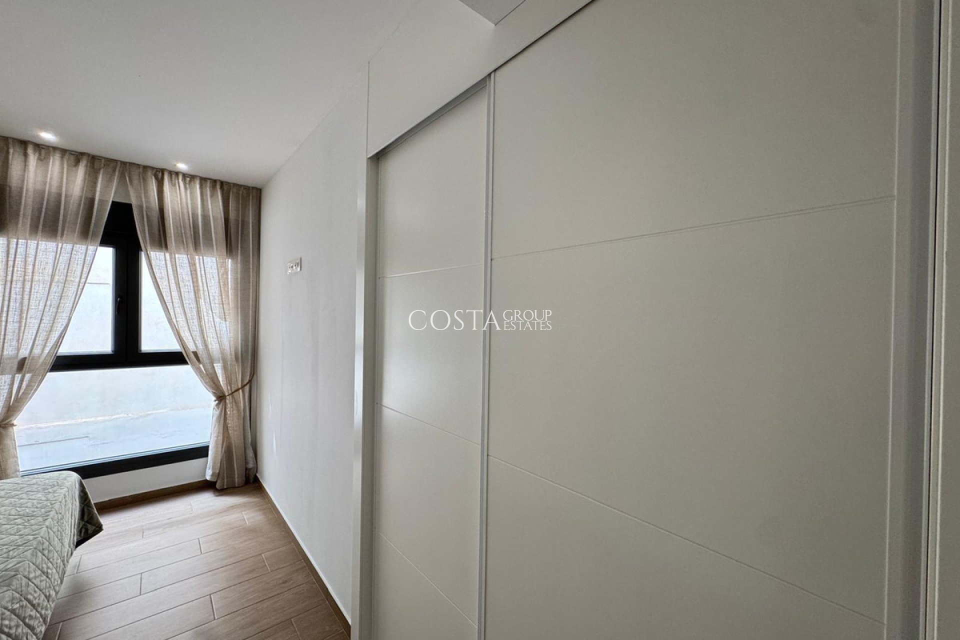 Wiederverkauf - Apartments -
Torrevieja - Torrevieja Centro