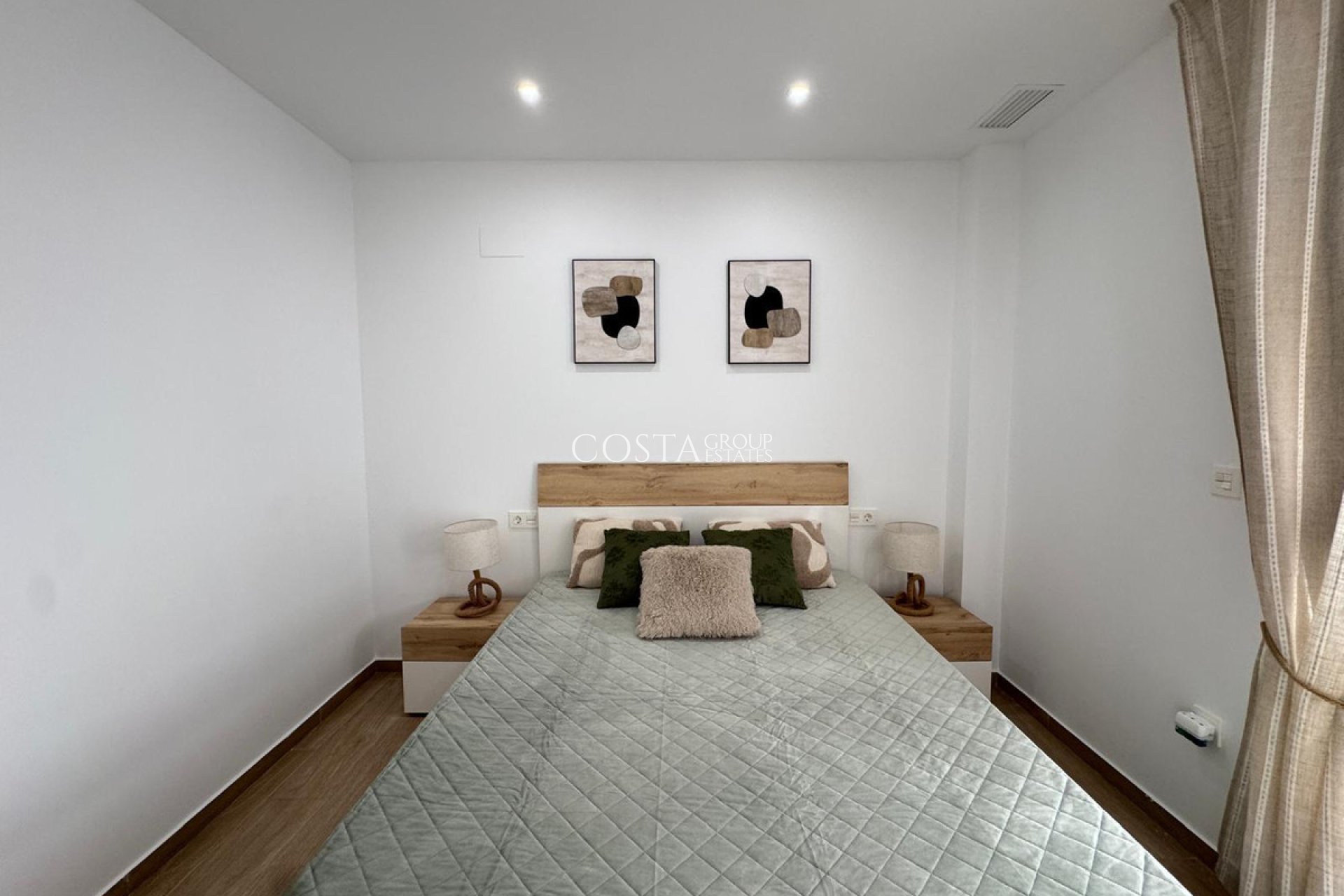 Wiederverkauf - Apartments -
Torrevieja - Torrevieja Centro