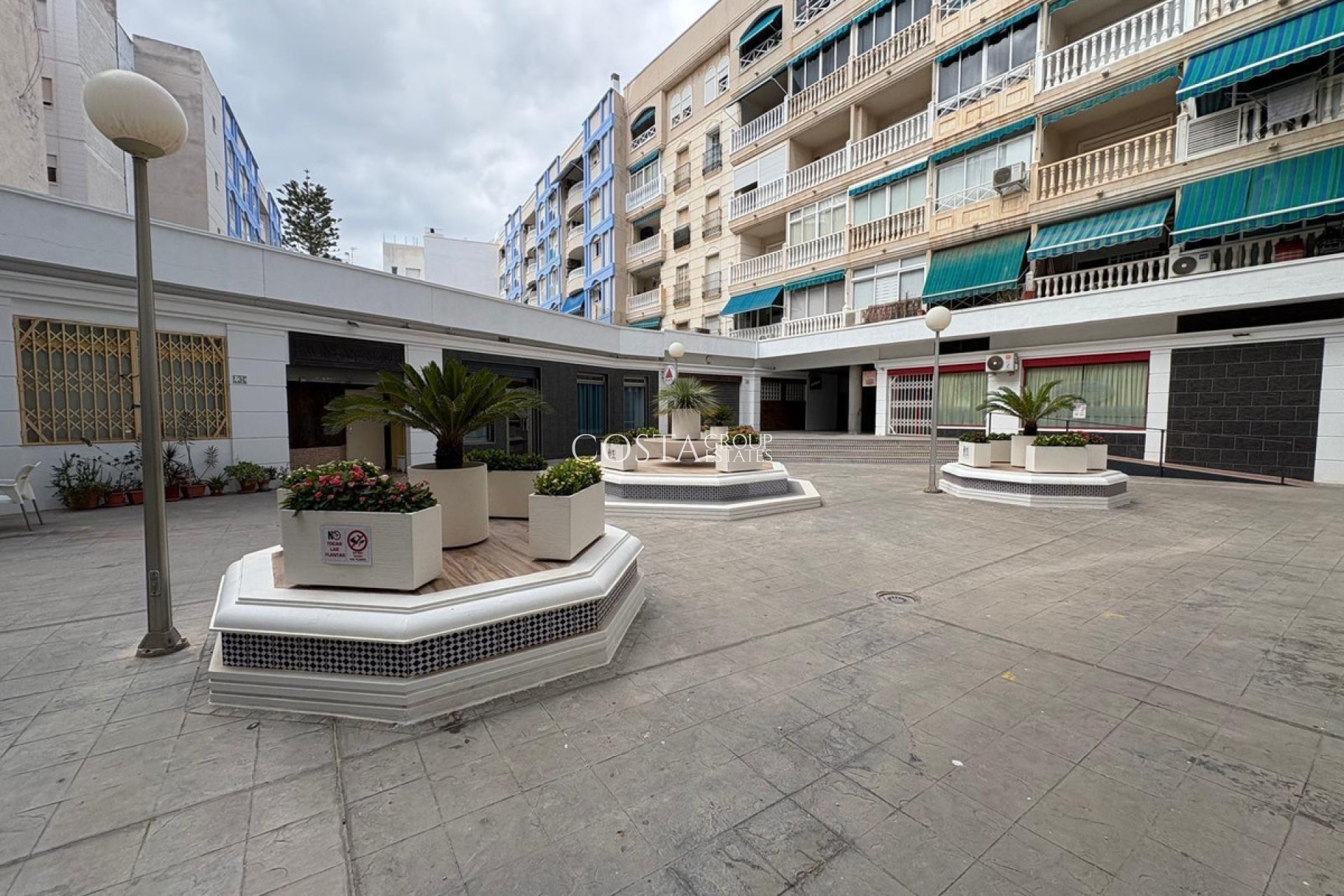 Wiederverkauf - Apartments -
Torrevieja - Torrevieja Centro