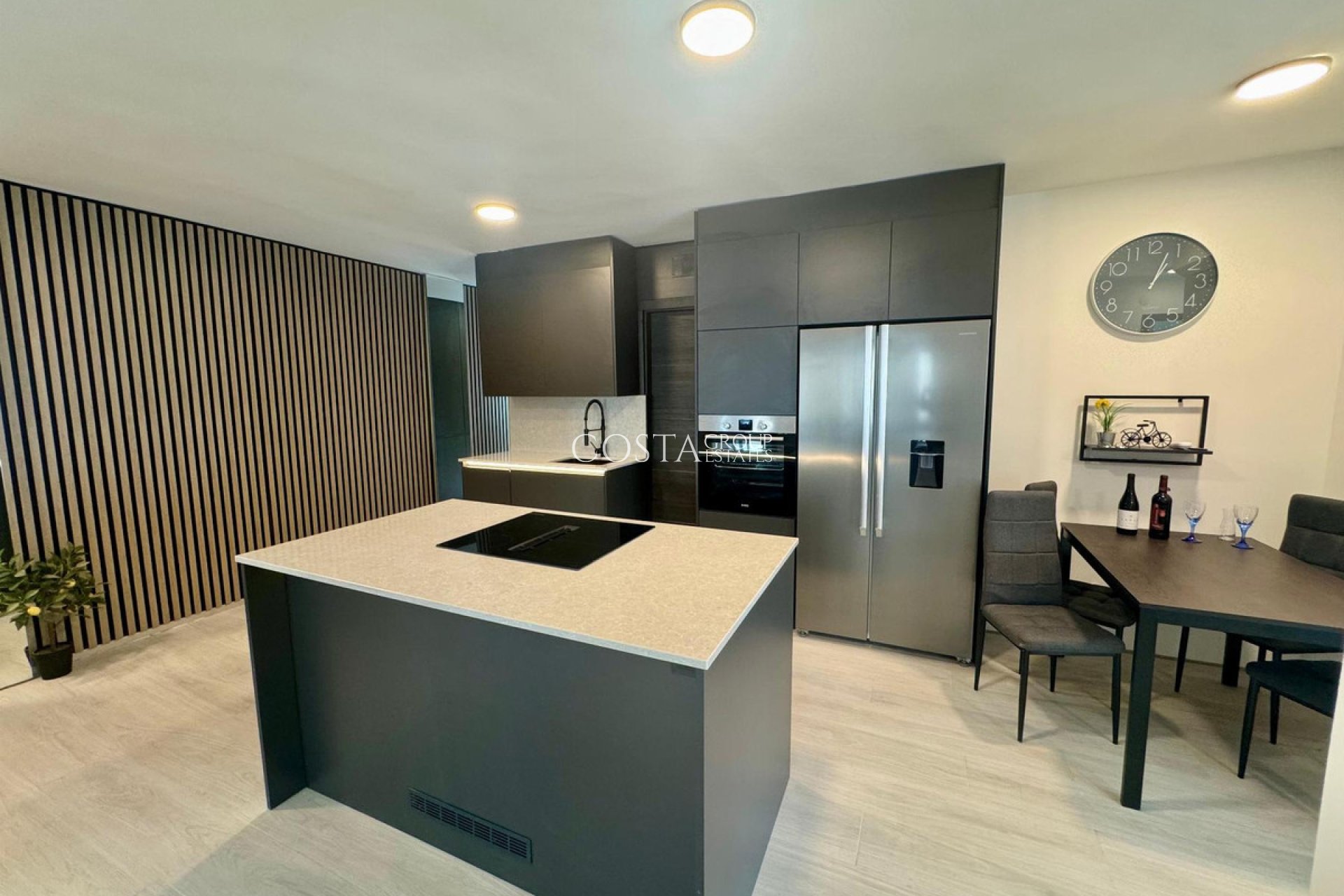 Wiederverkauf - Apartments -
Torrevieja - Torrevieja Centro