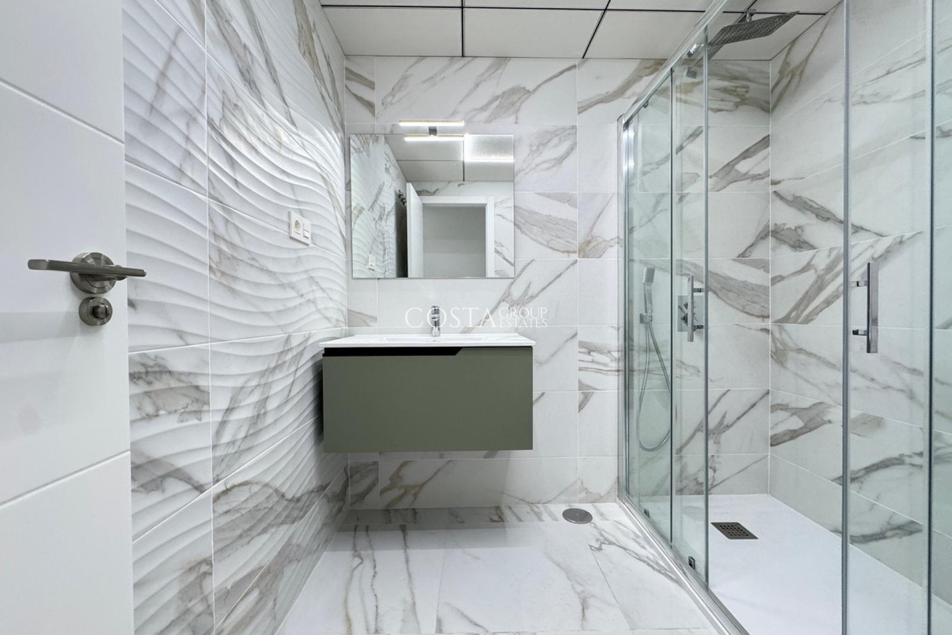 Wiederverkauf - Apartments -
Torrevieja - Torrevieja Centro