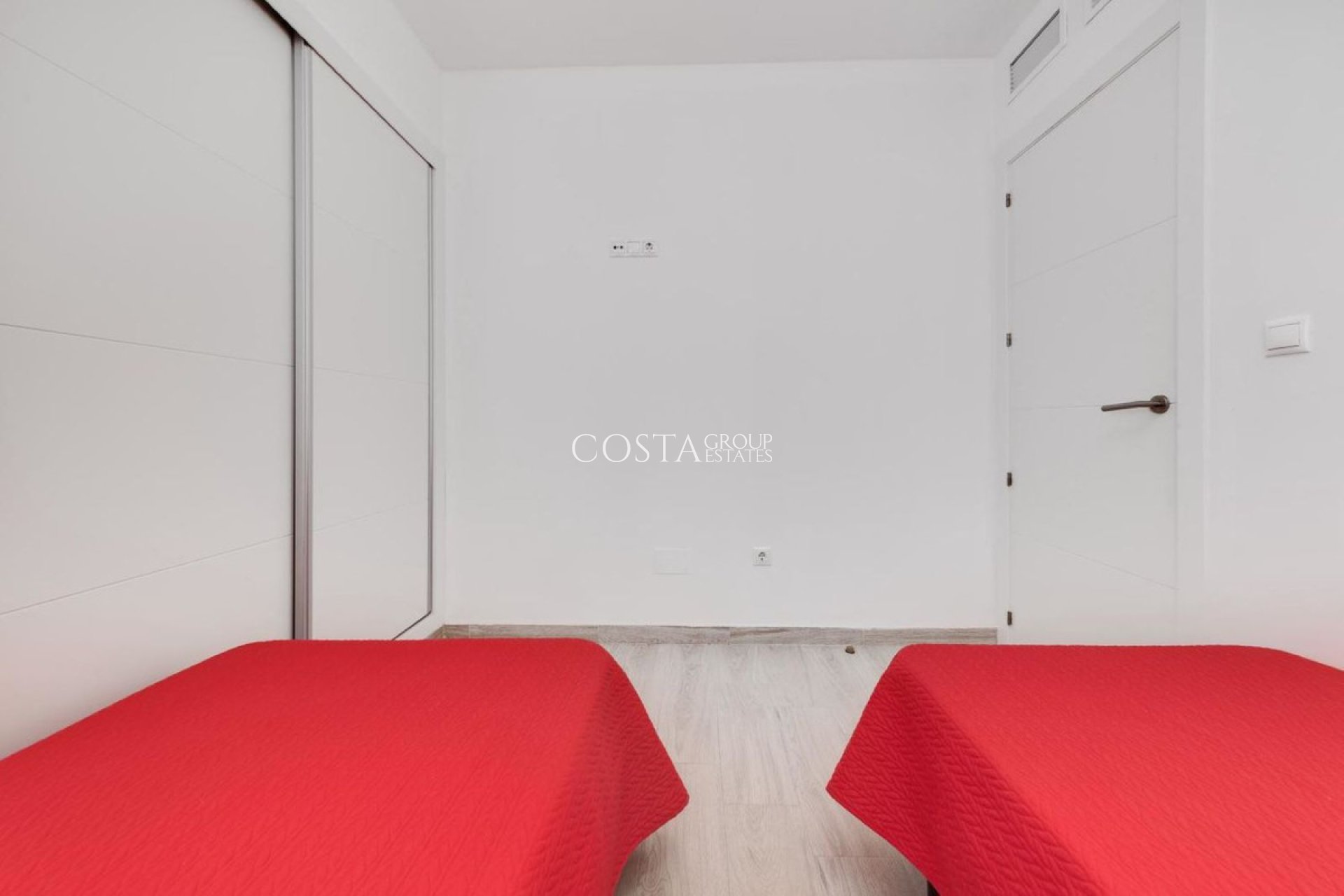 Wiederverkauf - Apartments -
Torrevieja - Torrevieja Centro