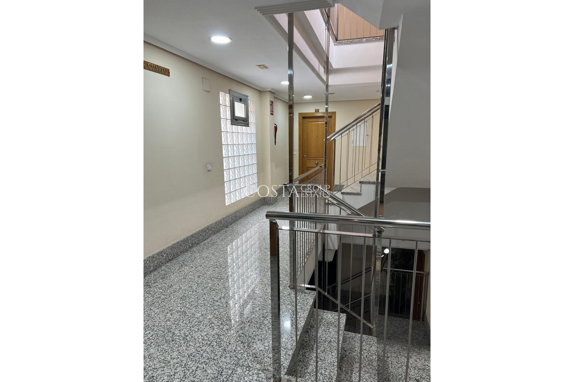 Wiederverkauf - Apartments -
Torrevieja - Torrevieja Centro