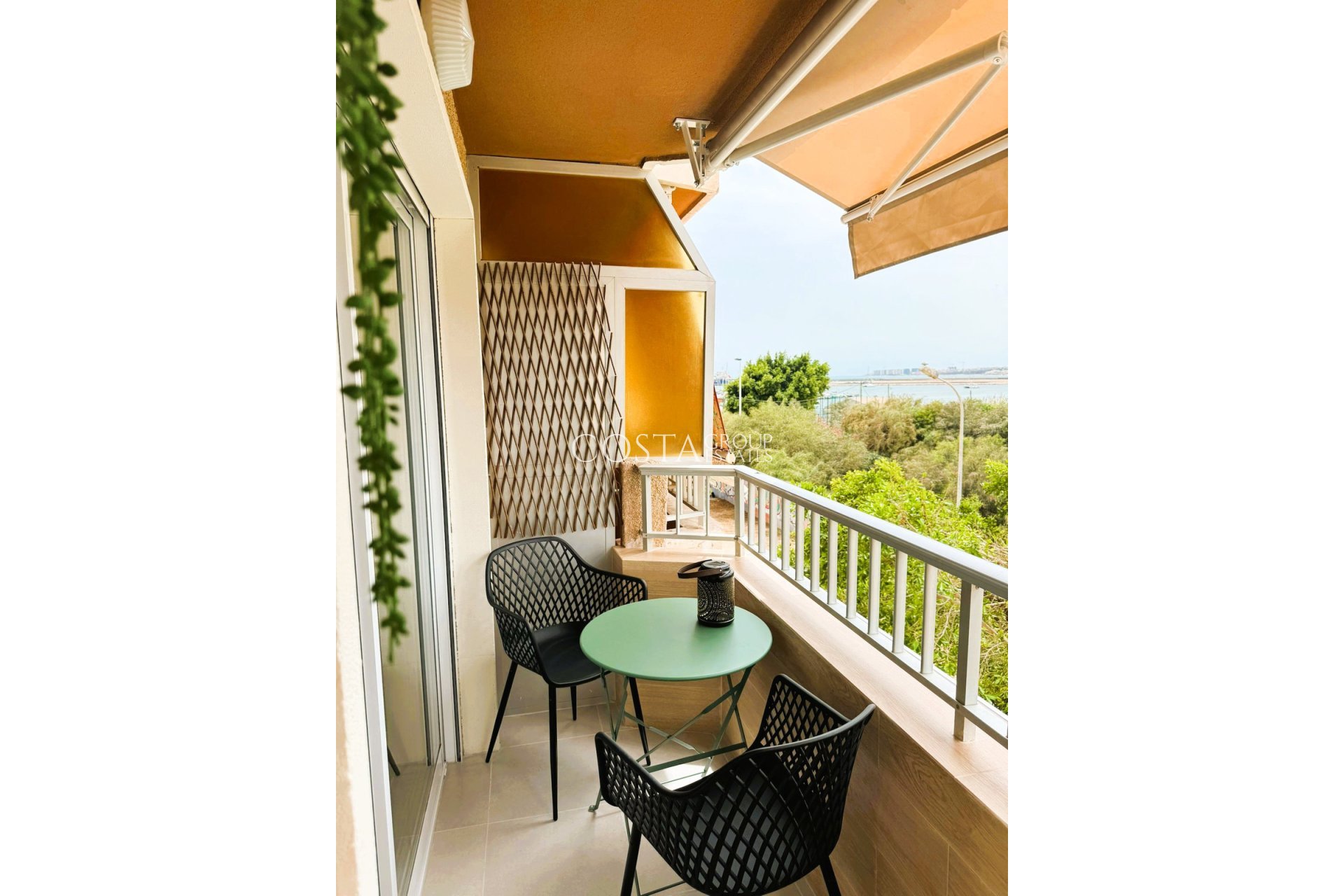 Wiederverkauf - Apartments -
Torrevieja - Torrevieja Centro