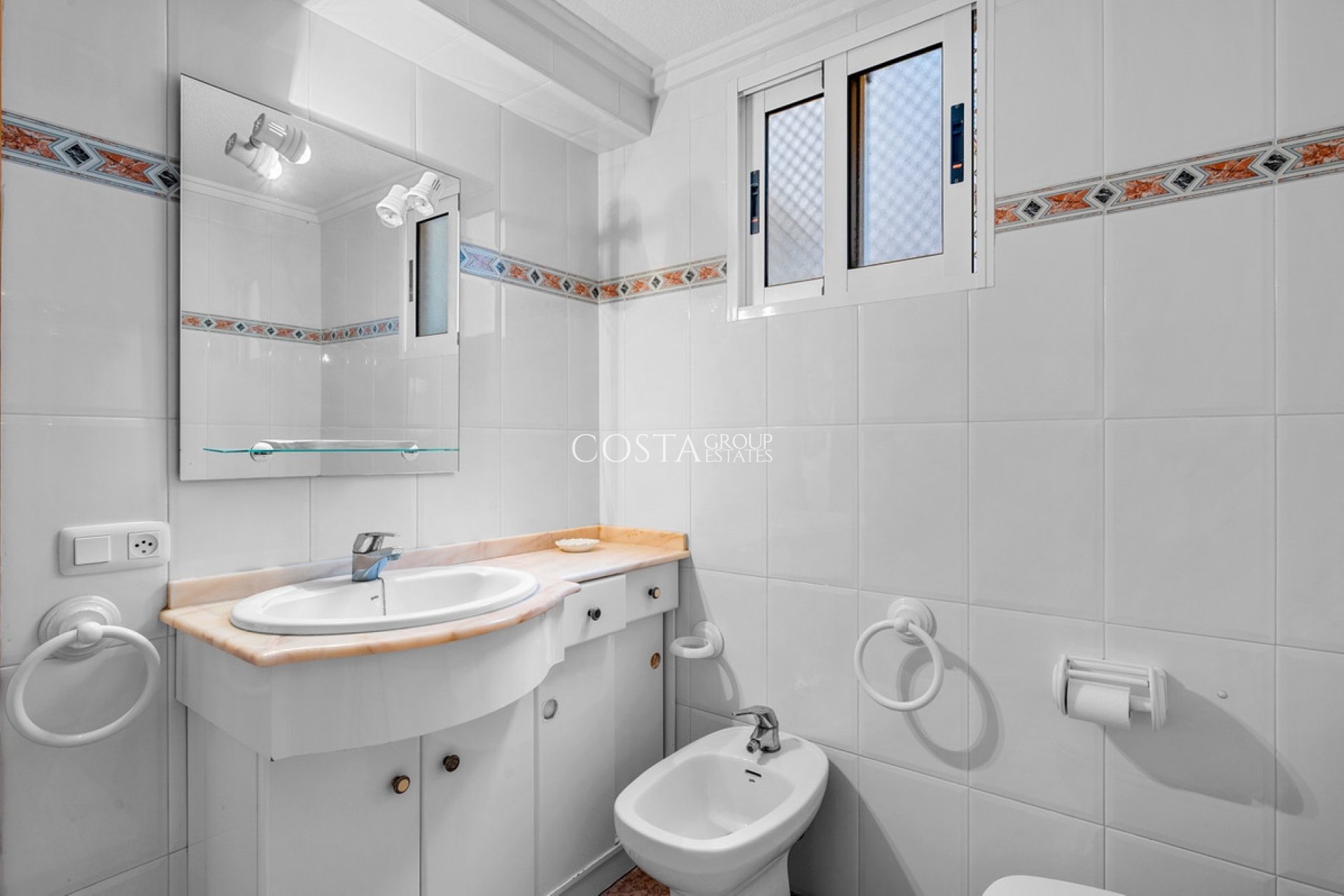 Wiederverkauf - Apartments -
Torrevieja - Torrevieja Centro