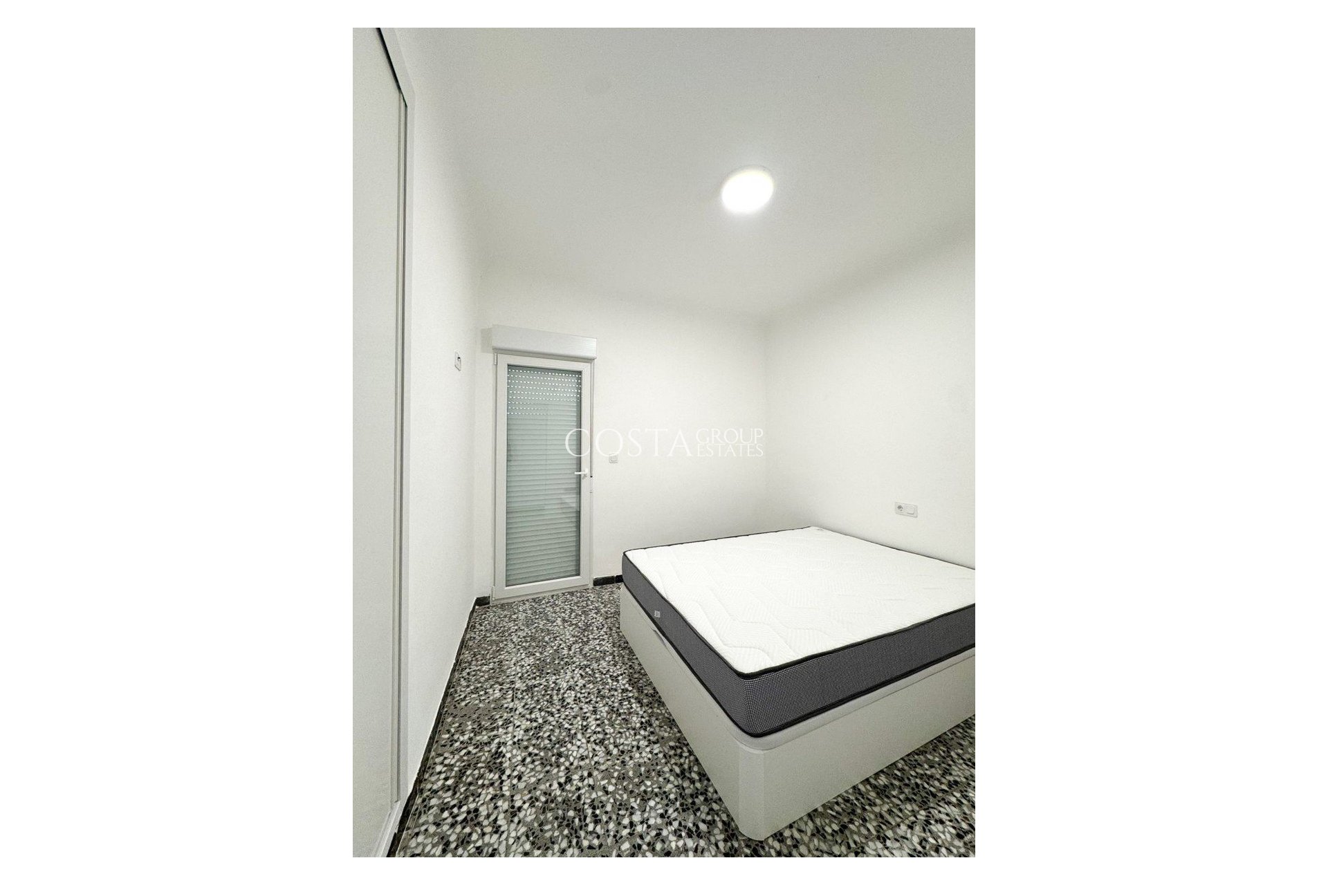 Wiederverkauf - Apartments -
Torrevieja - Torrevieja Centro