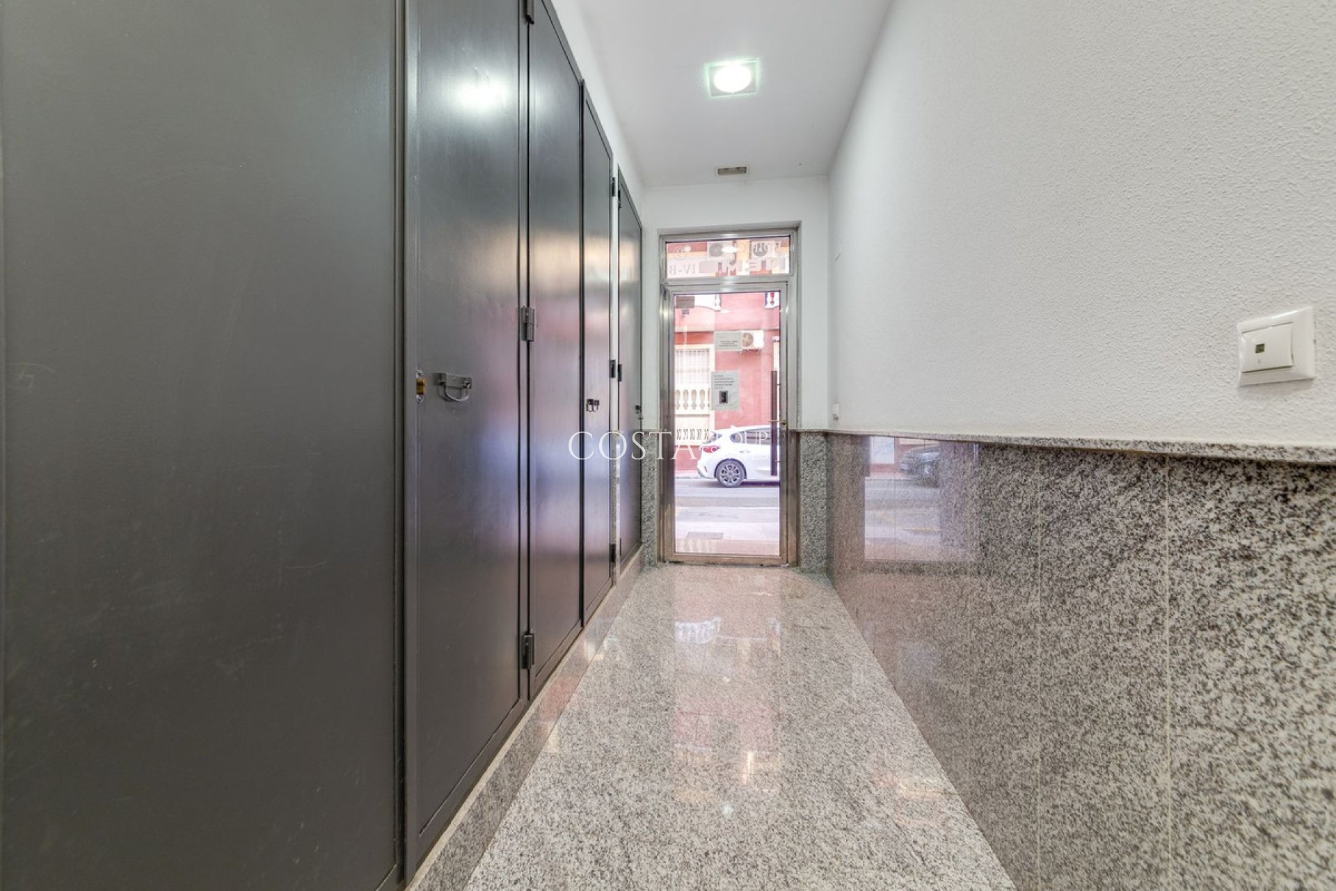 Wiederverkauf - Apartments -
Torrevieja