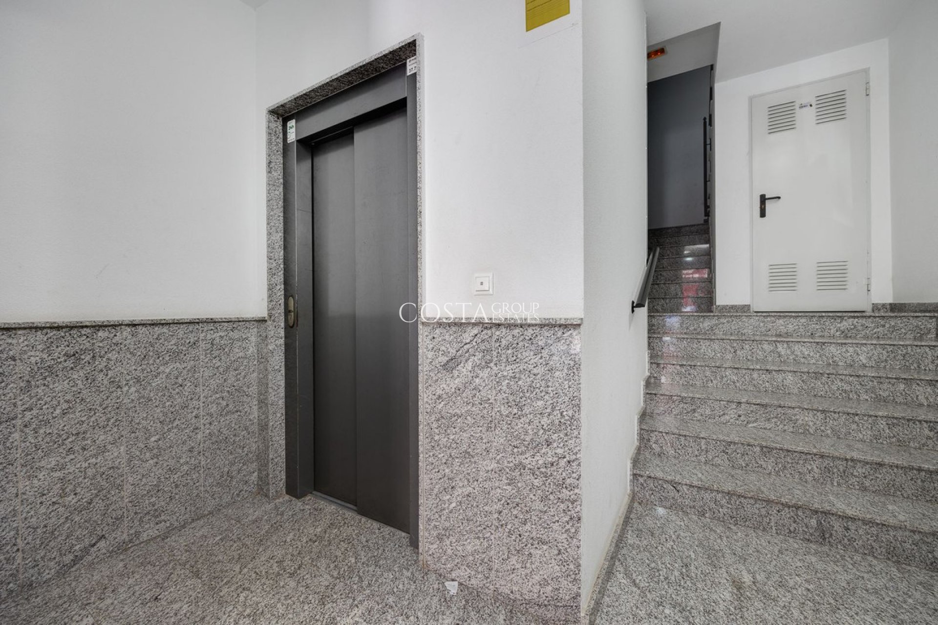 Wiederverkauf - Apartments -
Torrevieja