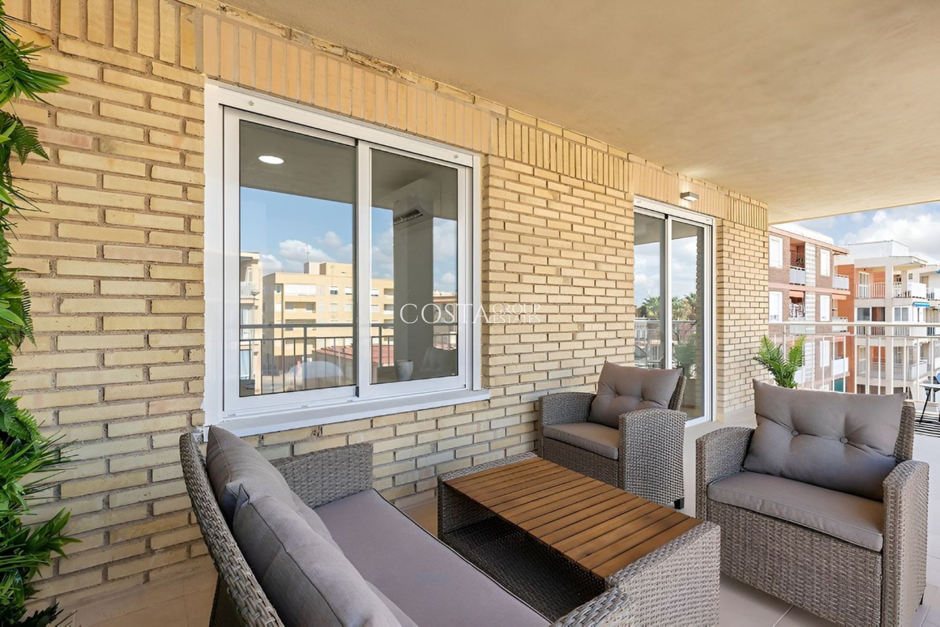 Wiederverkauf - Apartments -
Torrevieja