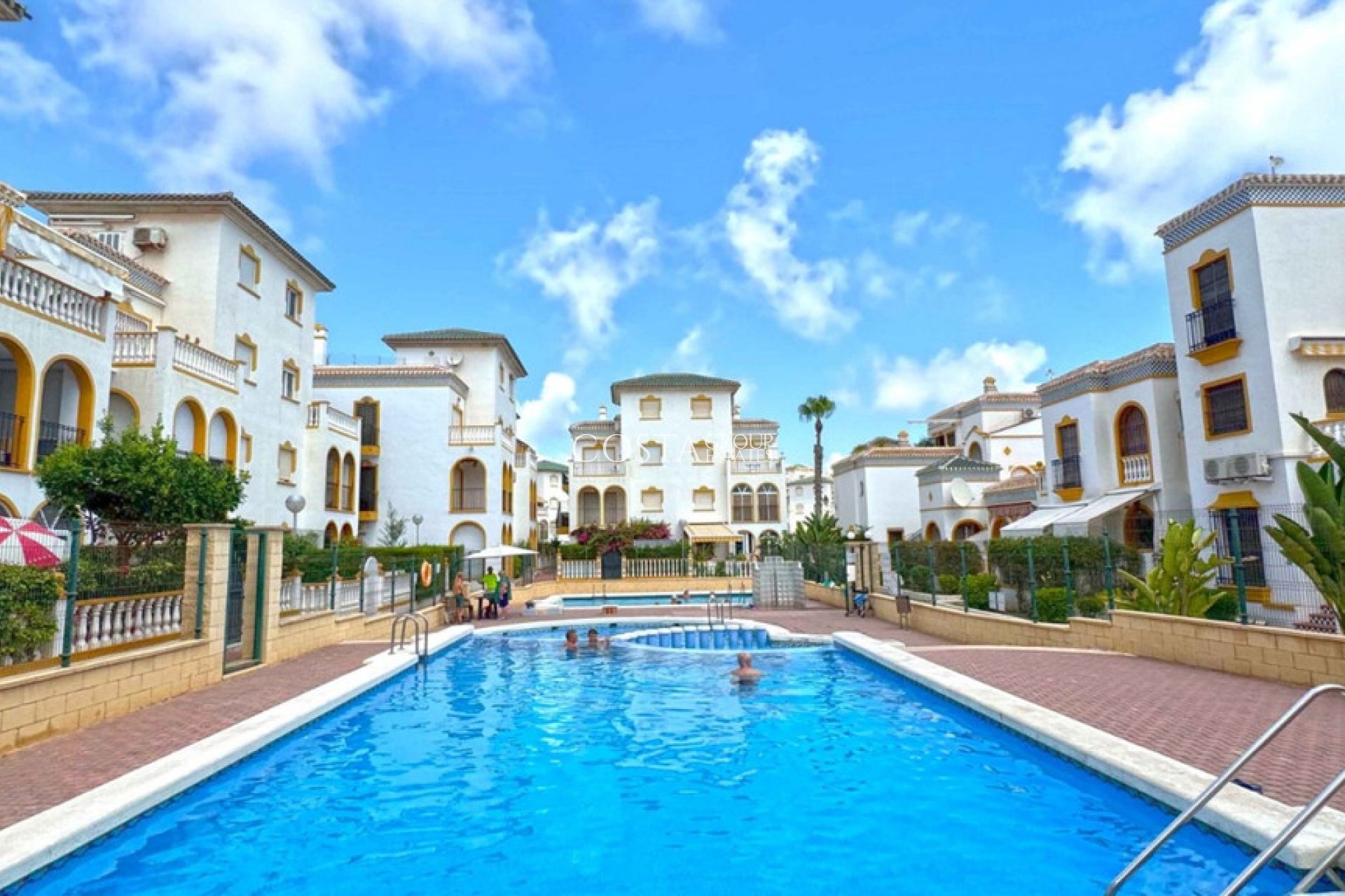 Wiederverkauf - Apartments -
Torrevieja
