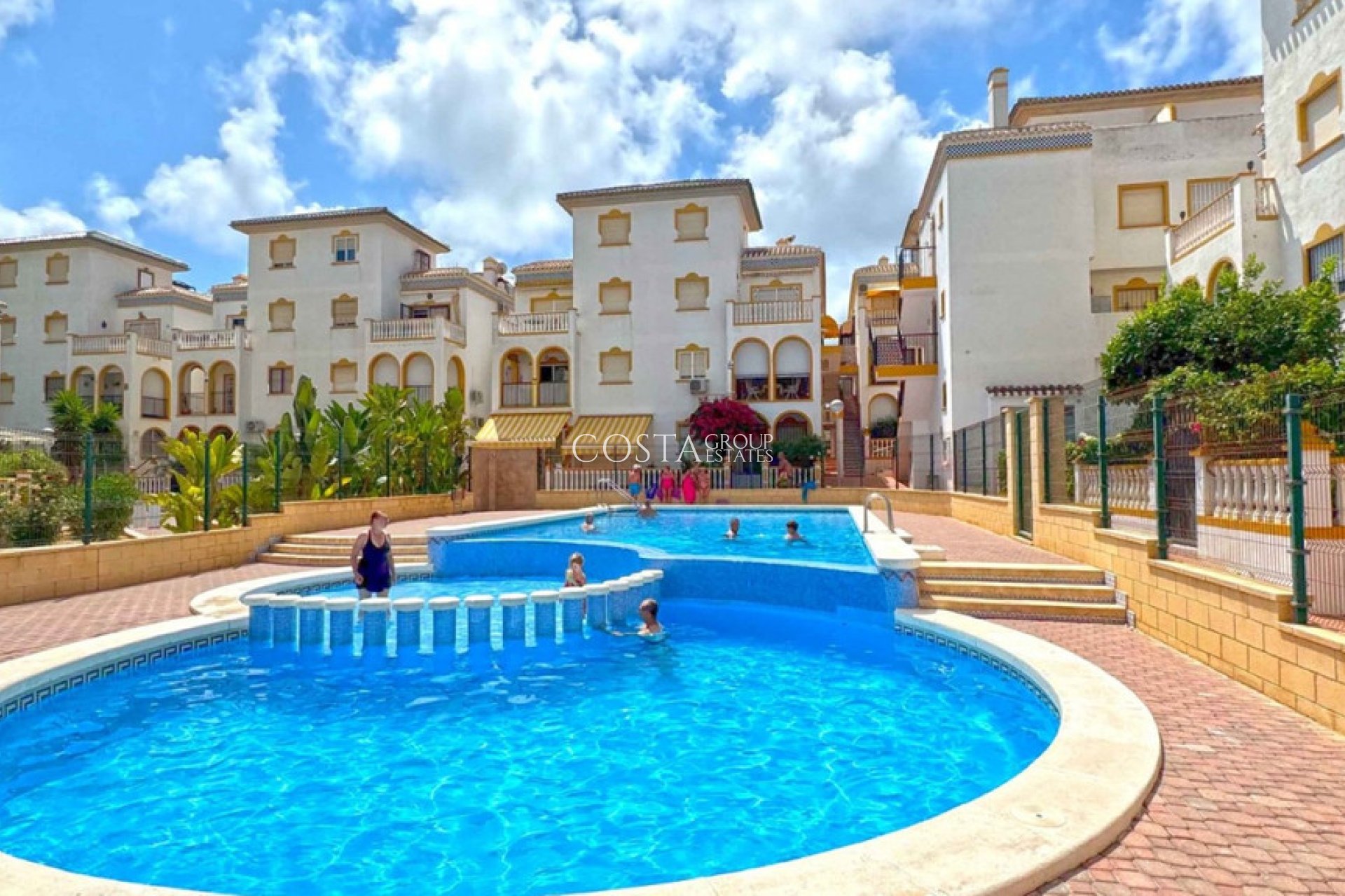 Wiederverkauf - Apartments -
Torrevieja