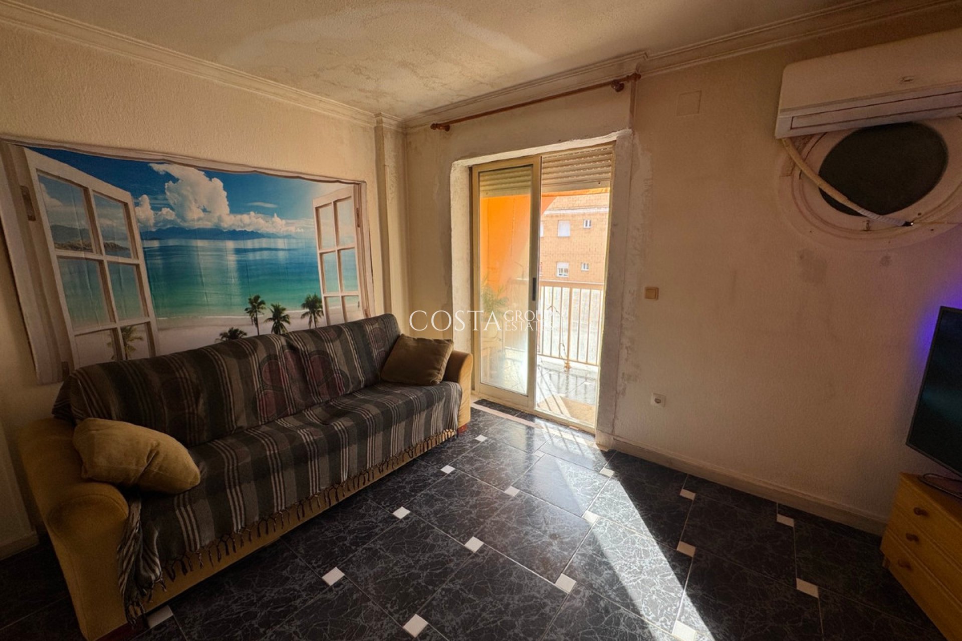 Wiederverkauf - Apartments -
Torrevieja