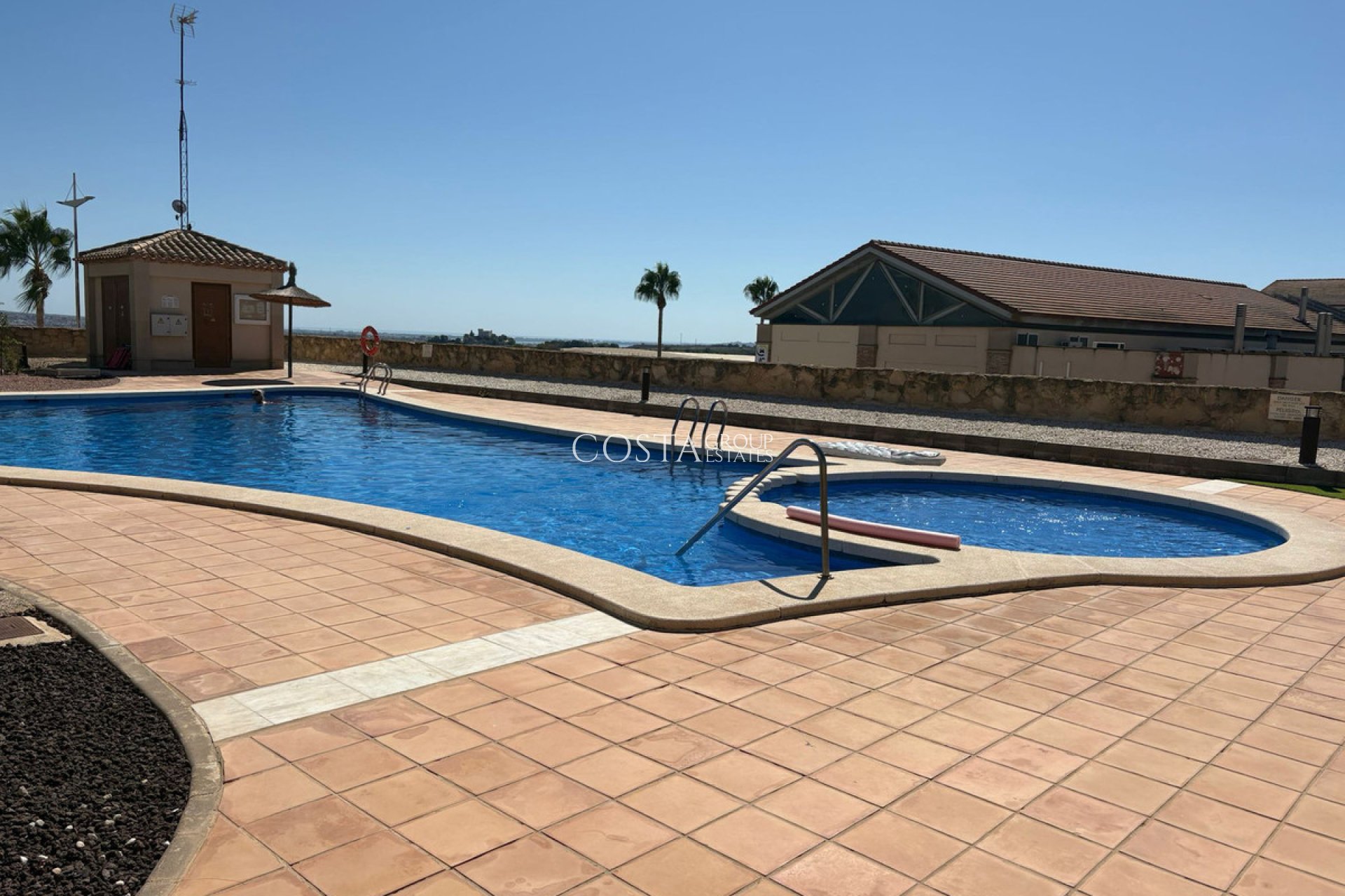 Wiederverkauf - House -
Algorfa - La Finca Golf