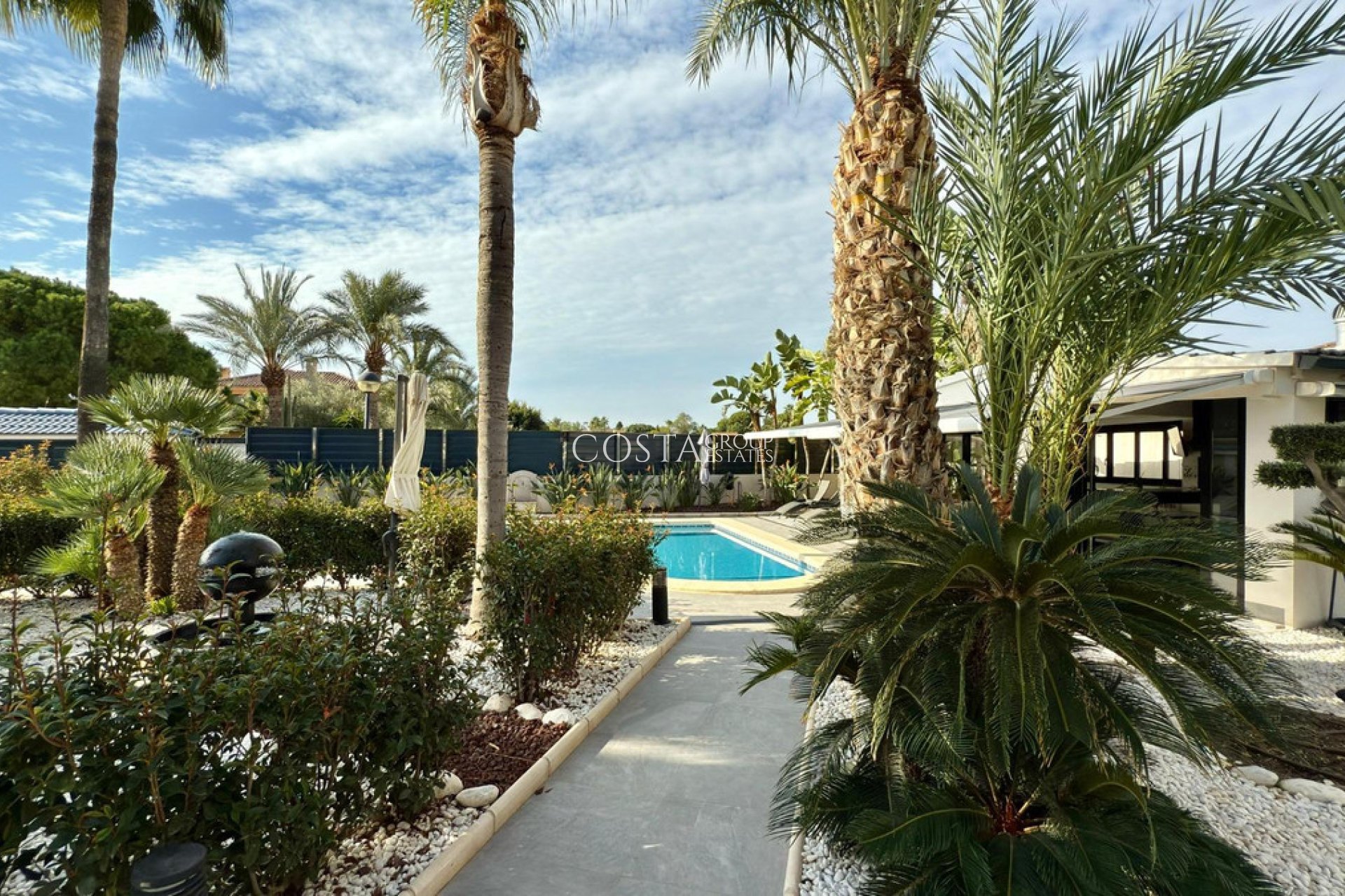 Wiederverkauf - House -
Alicante - Alicante Centro