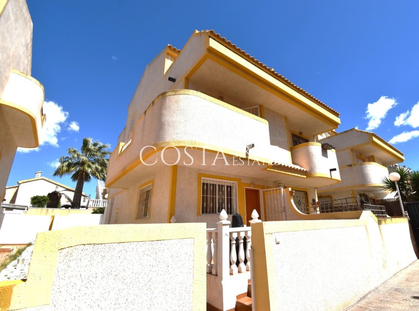 Wiederverkauf - House -
Orihuela Costa - Los Altos