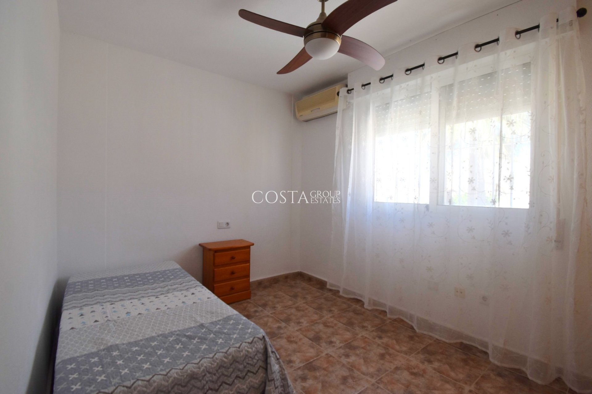 Wiederverkauf - House -
Orihuela Costa - Los Altos