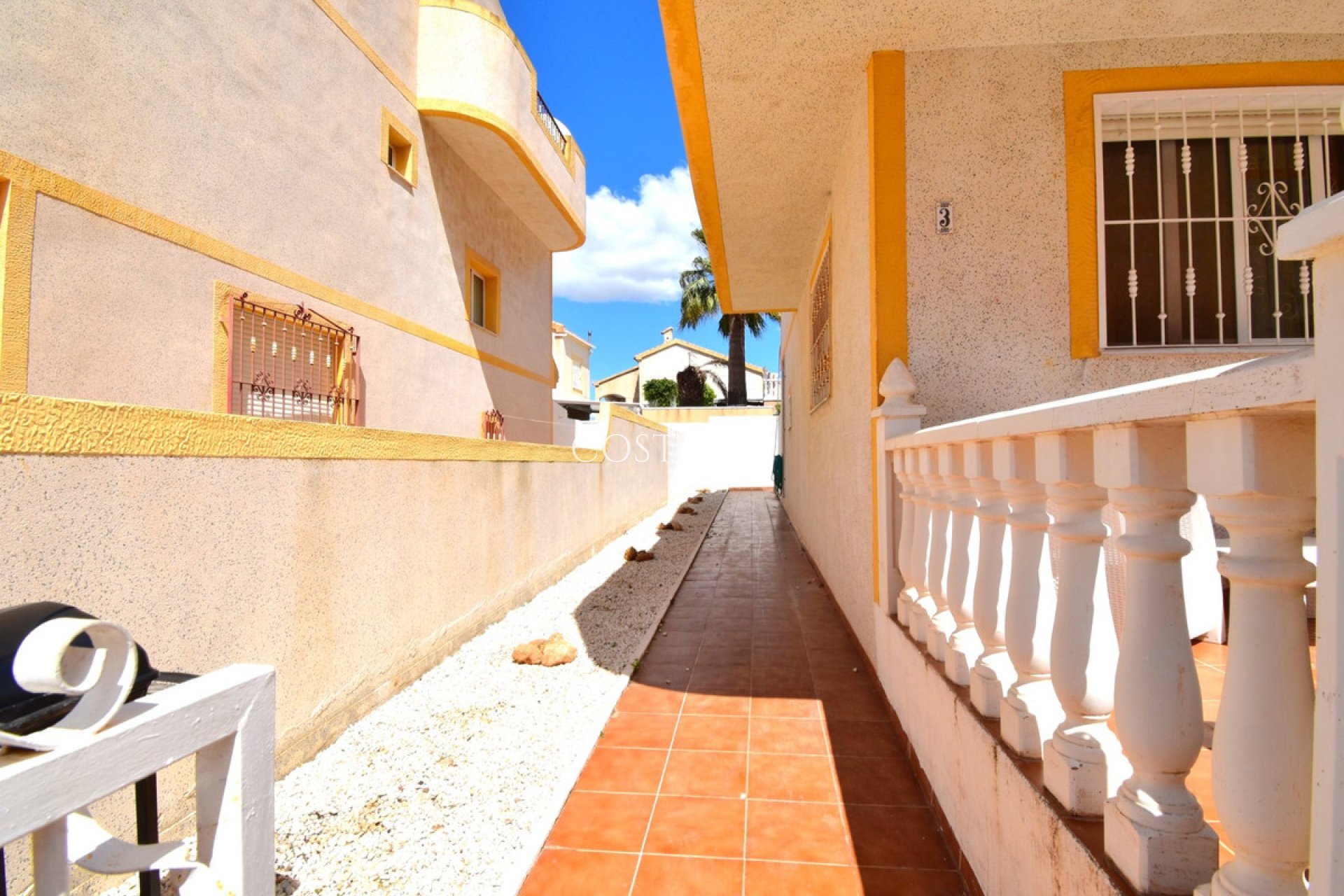 Wiederverkauf - House -
Orihuela Costa - Los Altos