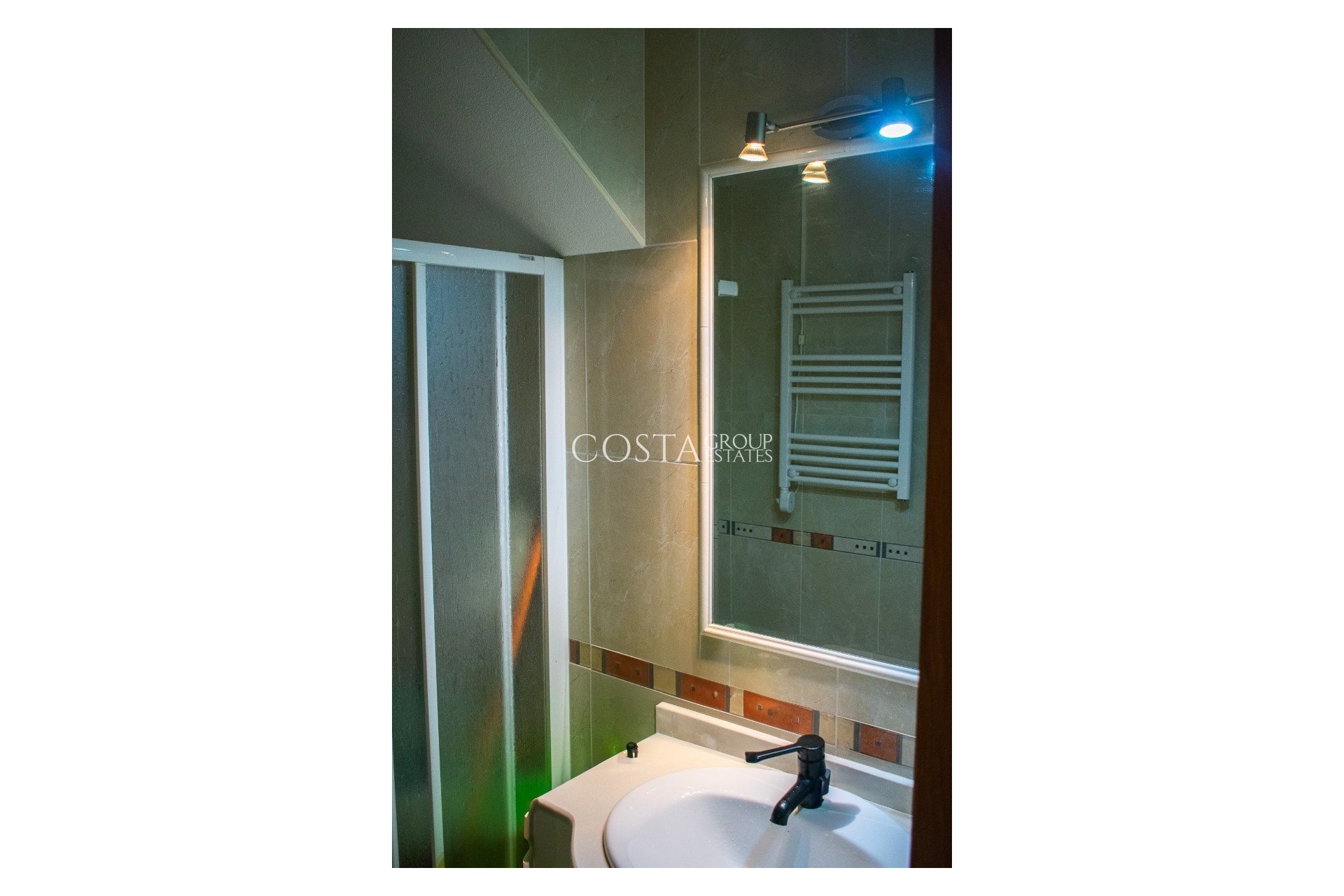 Wiederverkauf - House -
Orihuela Costa - Los Dolses