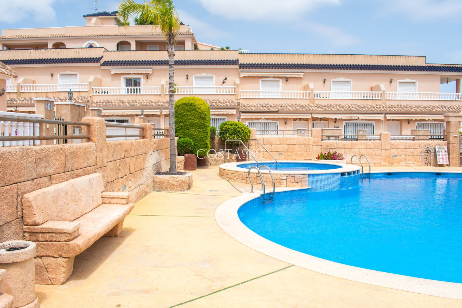 Wiederverkauf - House -
Orihuela Costa - Los Dolses