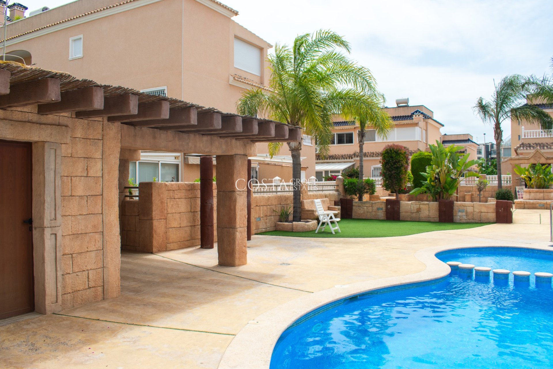 Wiederverkauf - House -
Orihuela Costa - Los Dolses