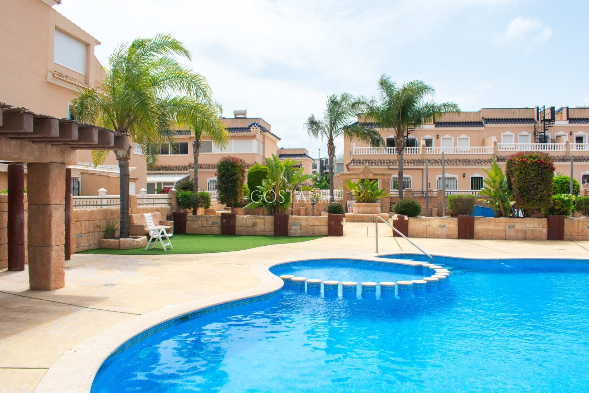 Wiederverkauf - House -
Orihuela Costa - Los Dolses