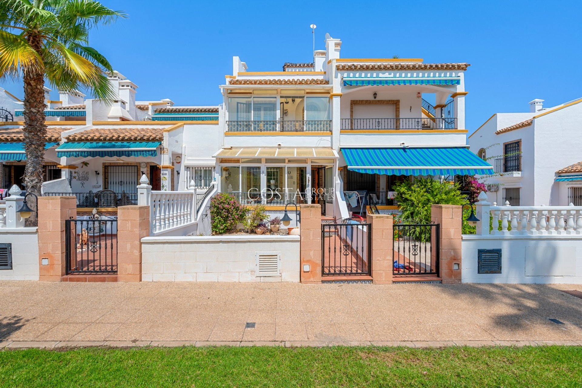 Wiederverkauf - House -
Orihuela Costa - Los Dolses