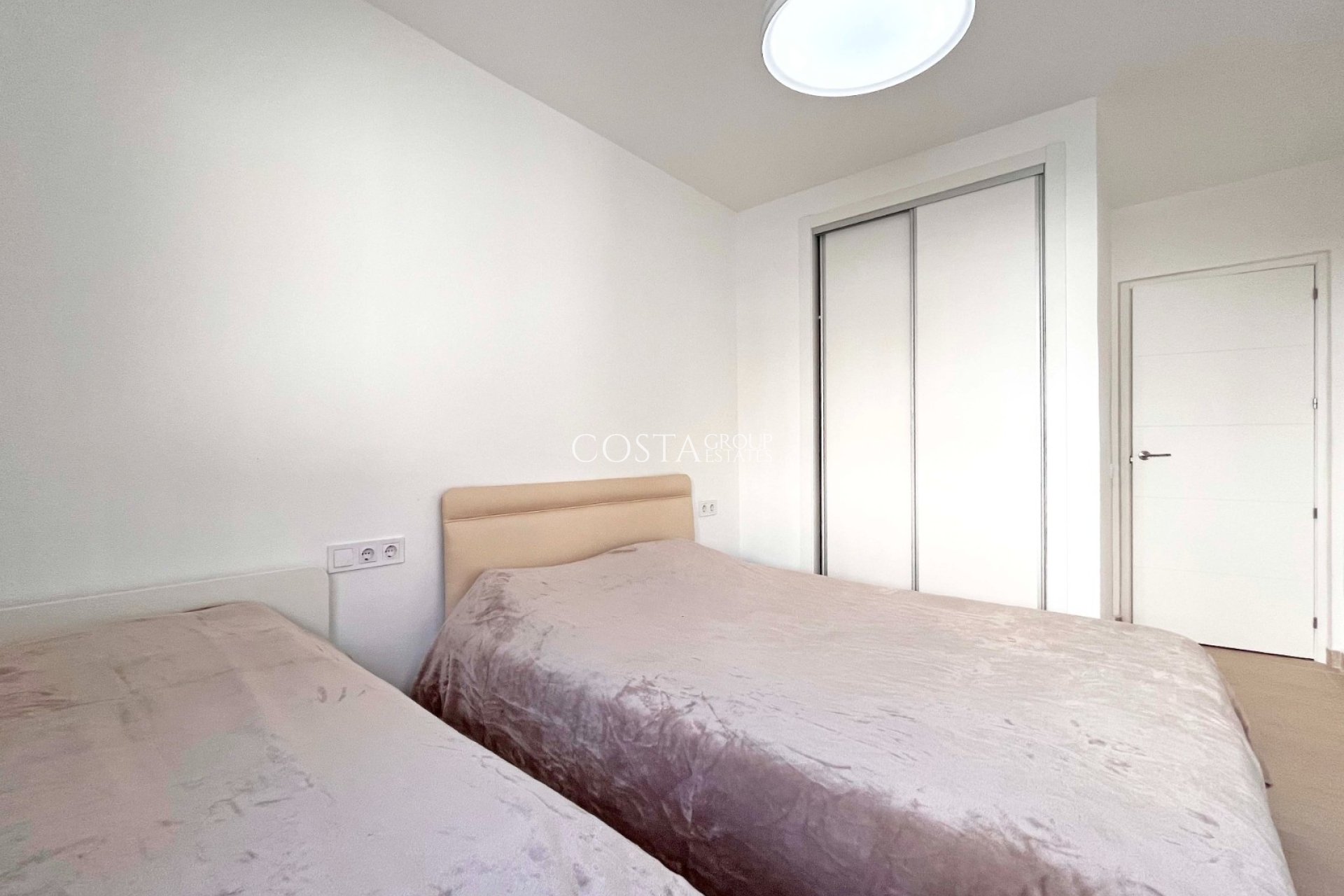 Wiederverkauf - House -
Orihuela Costa - Playa Flamenca