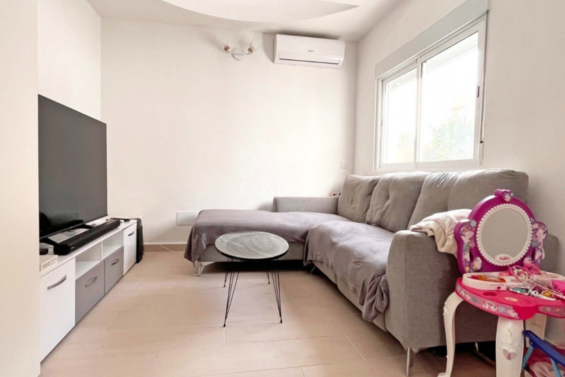 Wiederverkauf - House -
Orihuela Costa - Playa Flamenca