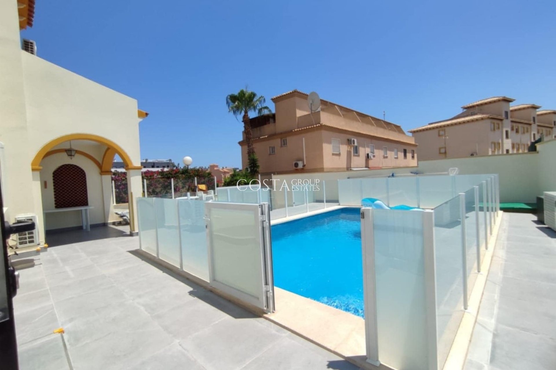 Wiederverkauf - House -
Orihuela Costa - Playa Flamenca