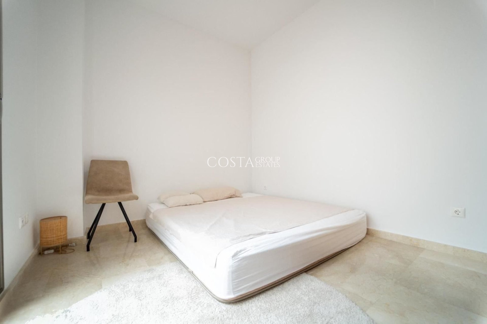 Wiederverkauf - House -
Orihuela Costa - Punta Prima