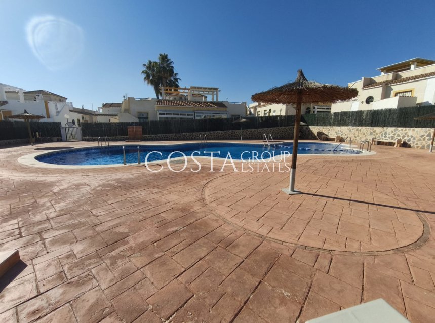 Wiederverkauf - House -
Orihuela Costa - Punta Prima