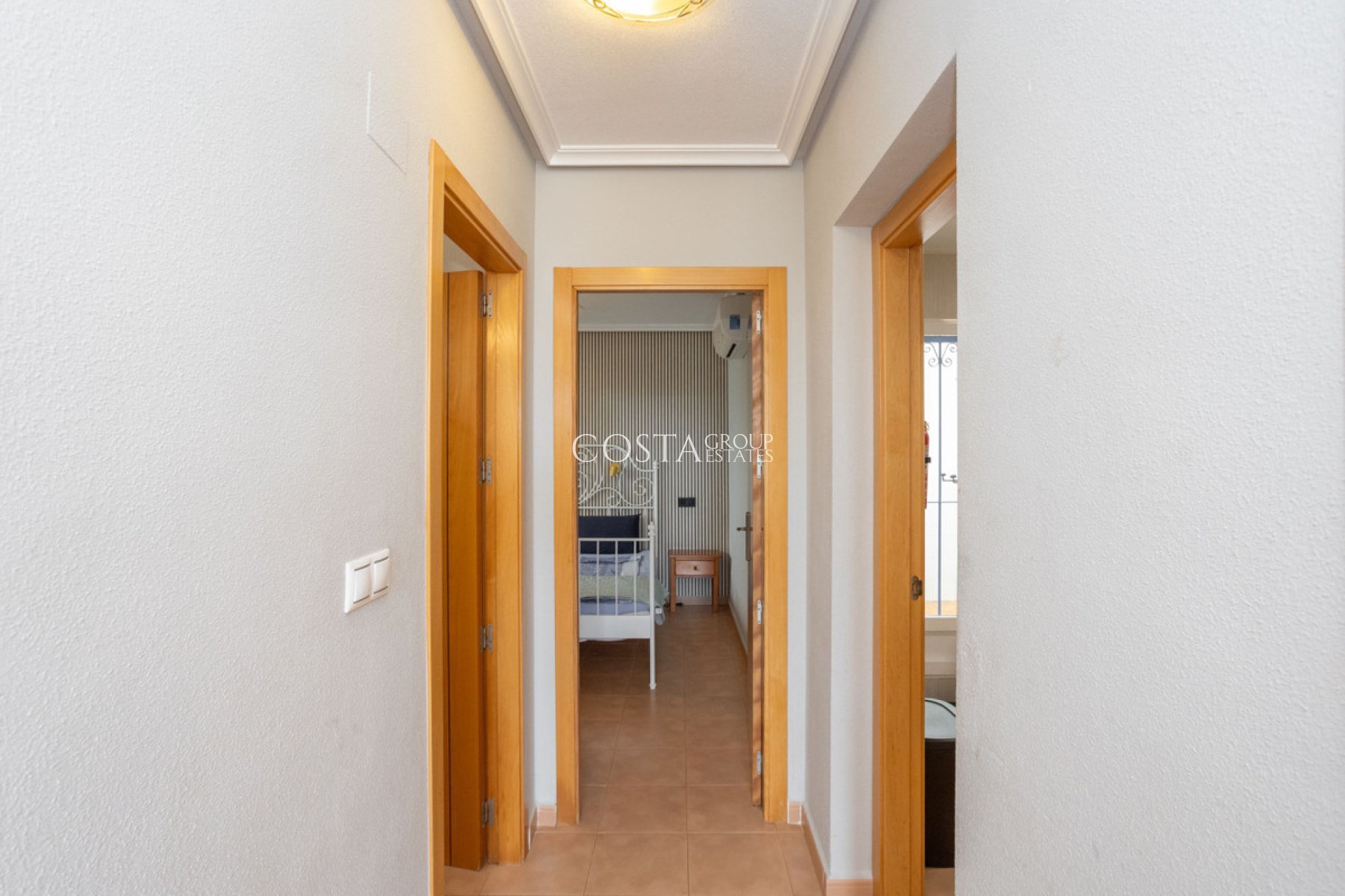 Wiederverkauf - House -
Orihuela Costa - Villamartin