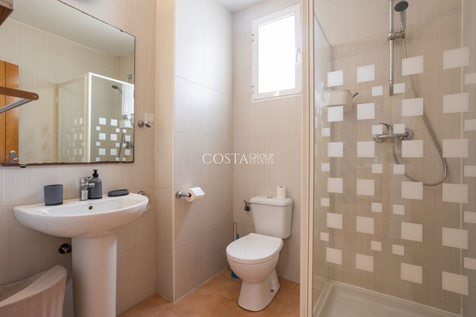 Wiederverkauf - House -
Orihuela Costa - Villamartin