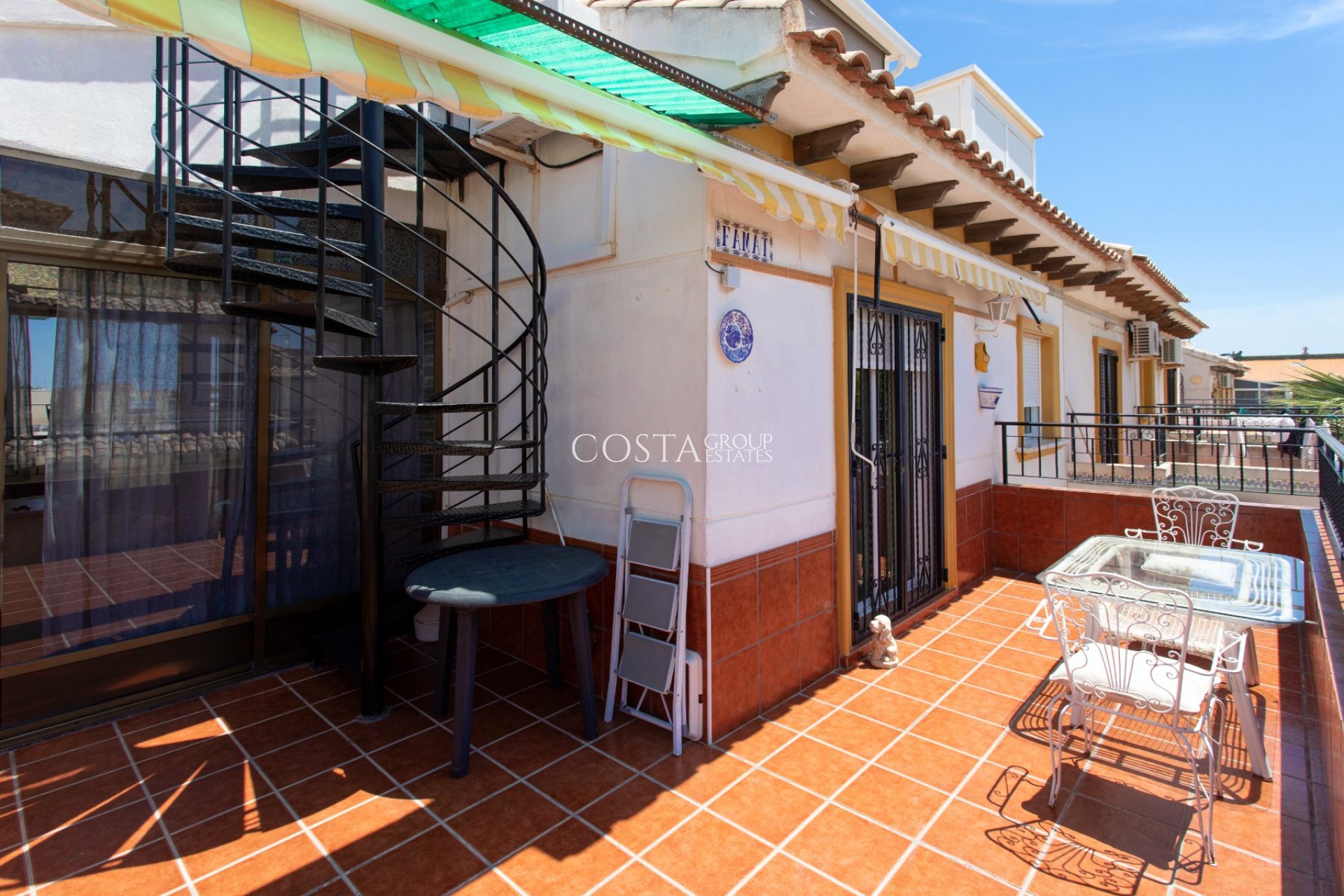 Wiederverkauf - House -
Orihuela Costa