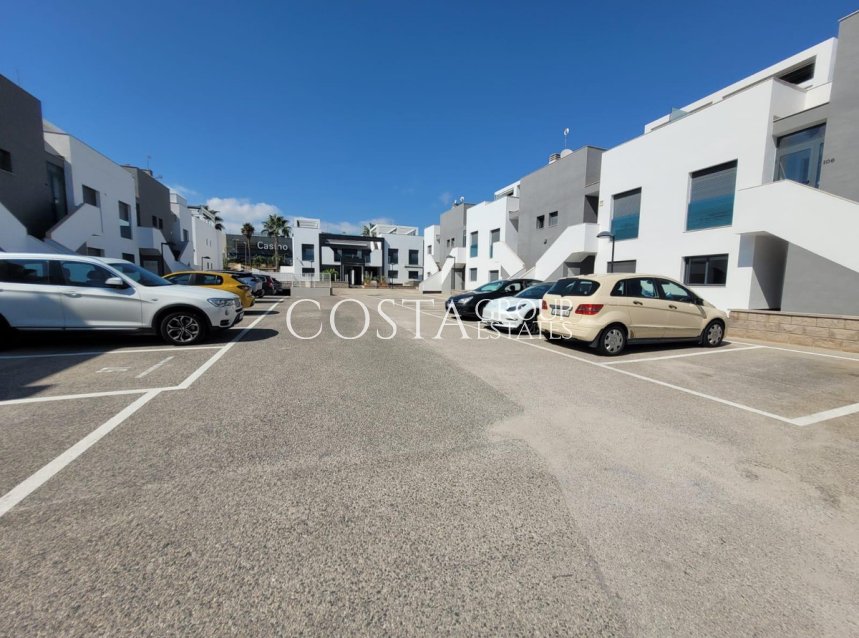 Wiederverkauf - House -
Orihuela Costa