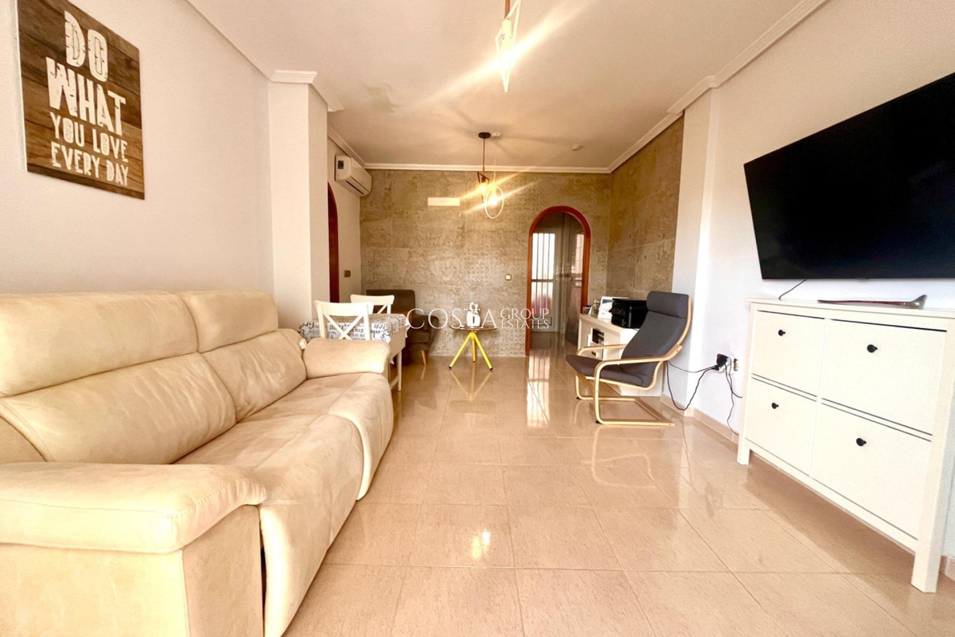 Wiederverkauf - House -
Orihuela - Orihuela Costa
