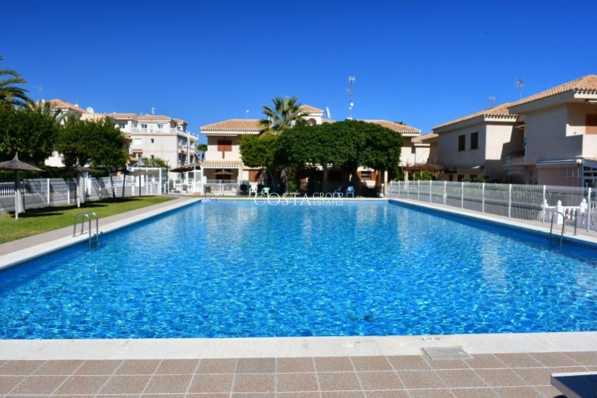 Wiederverkauf - House -
Orihuela - Orihuela Costa