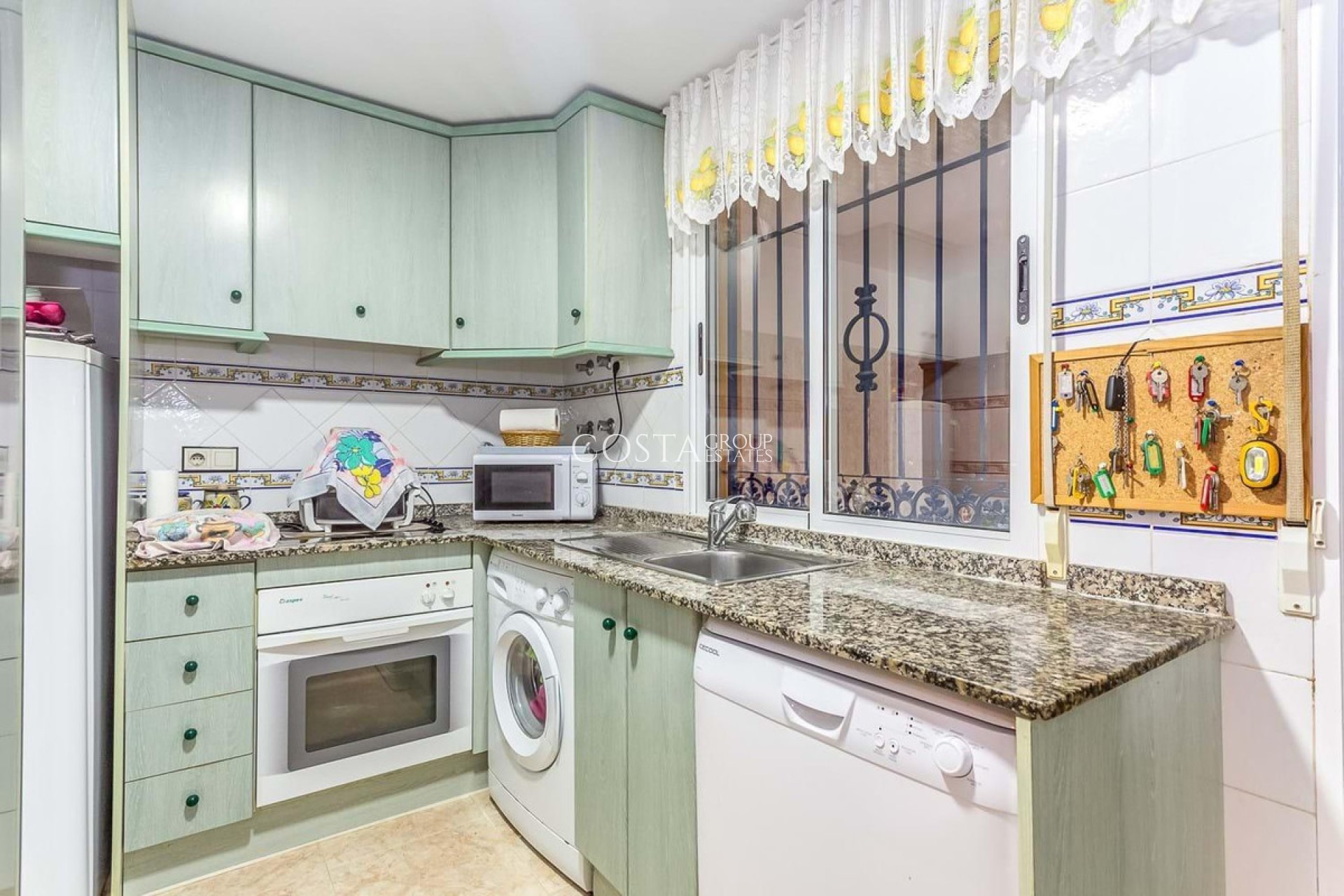 Wiederverkauf - House -
Orihuela - Orihuela Costa