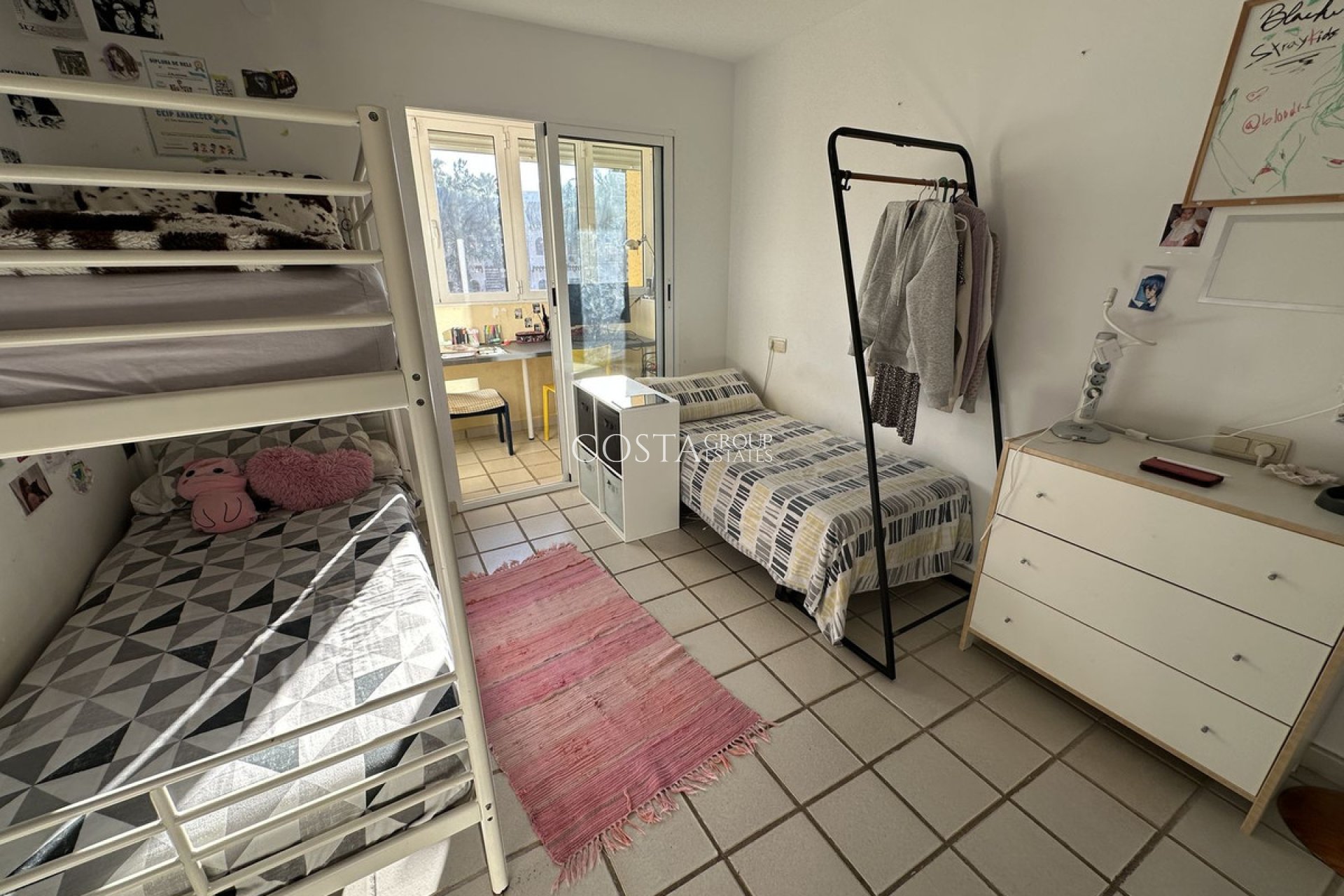 Wiederverkauf - House -
Orihuela - Orihuela Costa