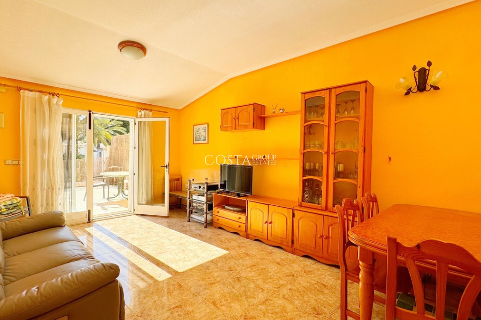 Wiederverkauf - House -
Orihuela - Punta Prima