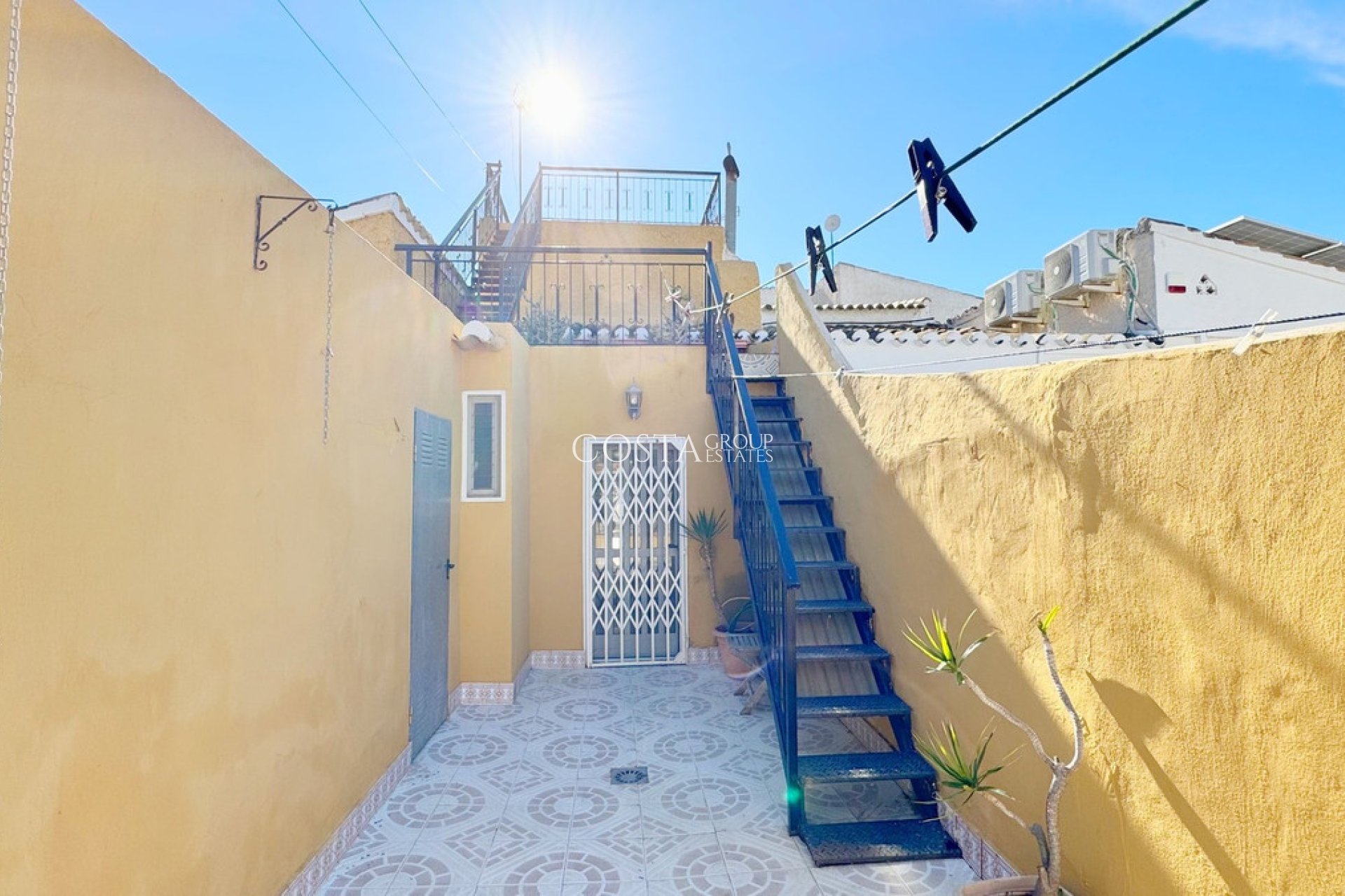 Wiederverkauf - House -
Orihuela - Punta Prima